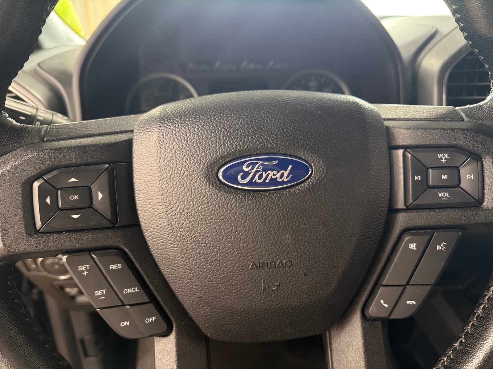 Thumbnail: 2018 Ford Econoline - 5