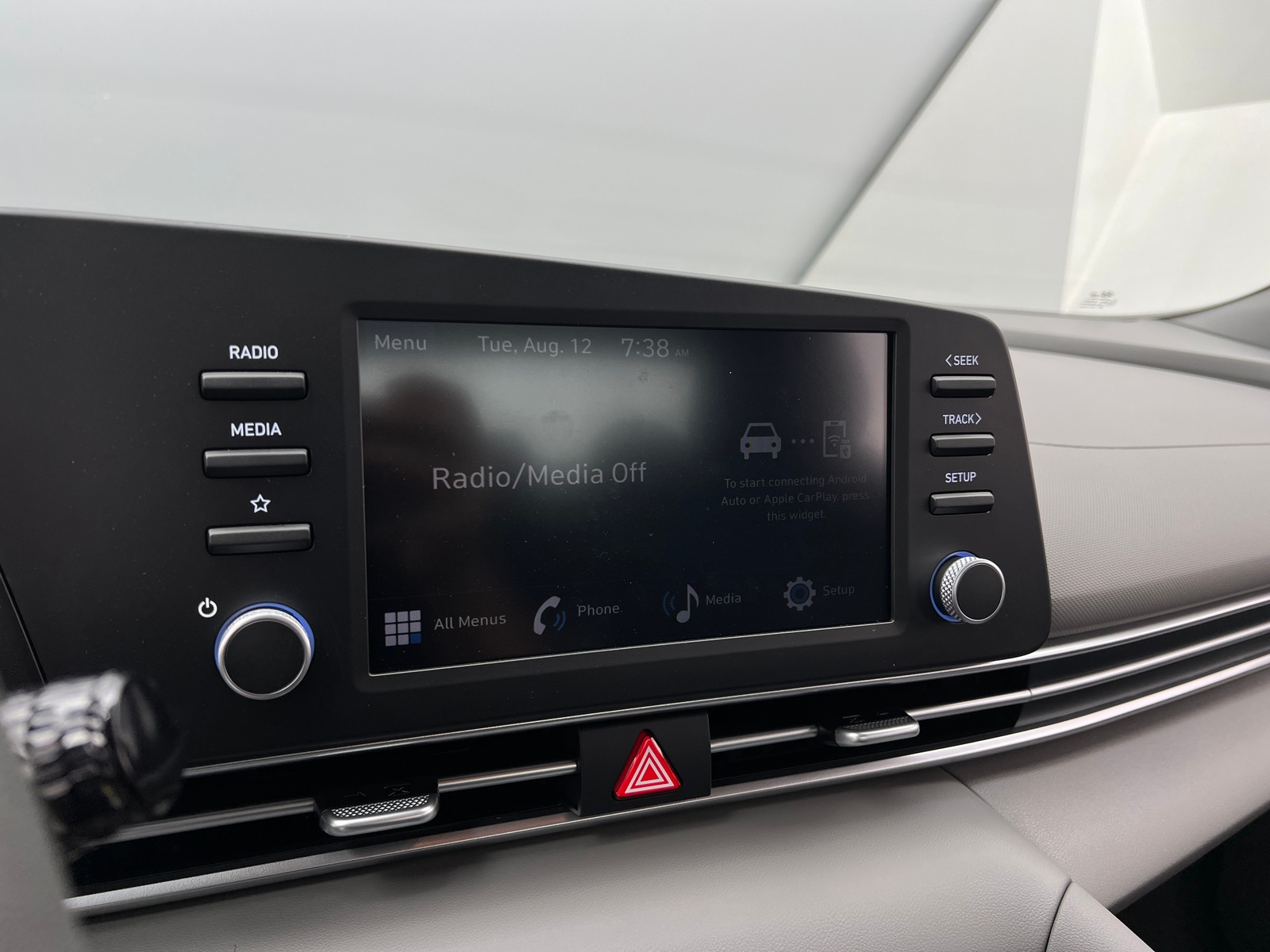 Thumbnail: 2024 Hyundai Elantra - 4