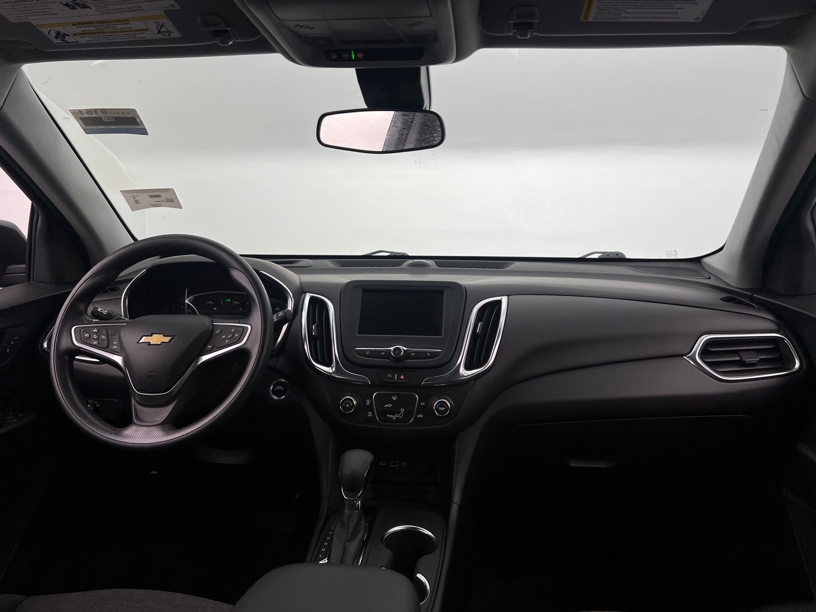 Thumbnail: 2022 Chevrolet Equinox - 3