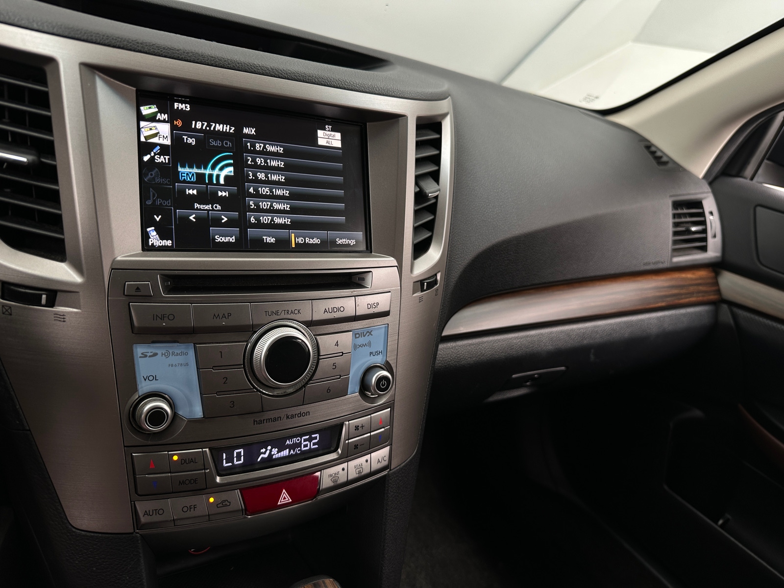 Thumbnail: 2013 Subaru Outback - 3
