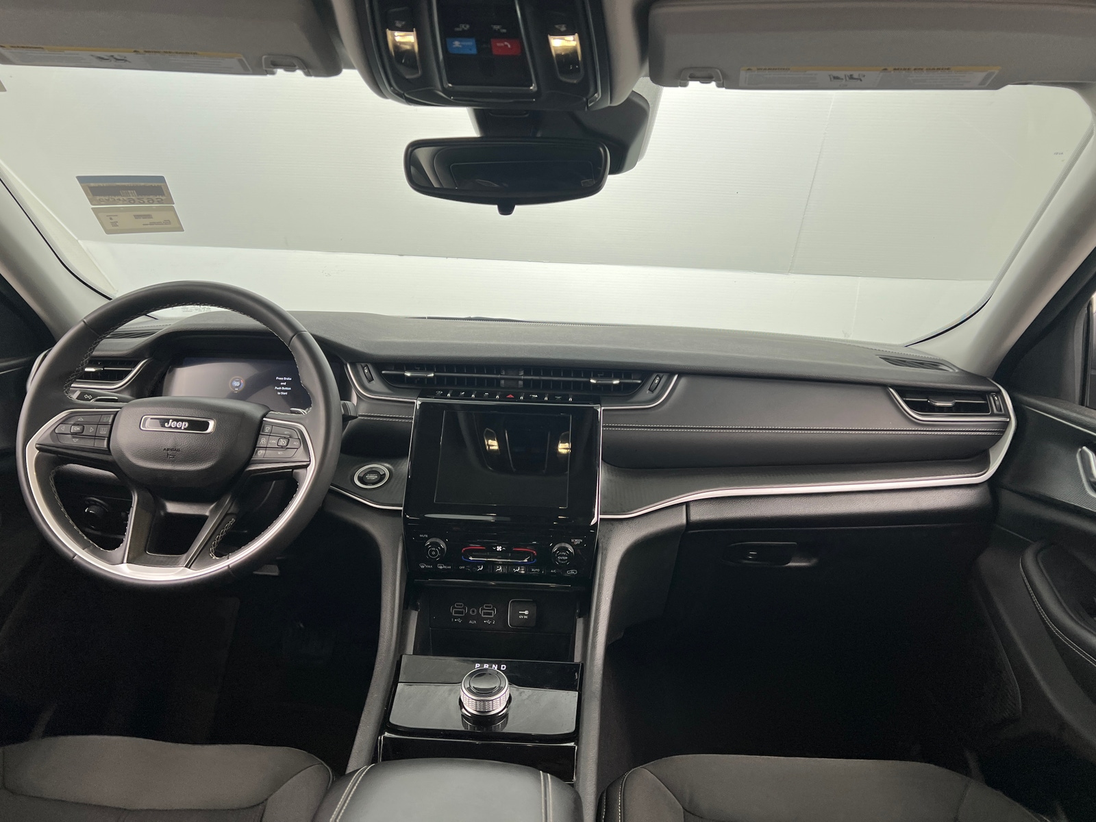 Thumbnail: 2023 Jeep Grand Cherokee - 3