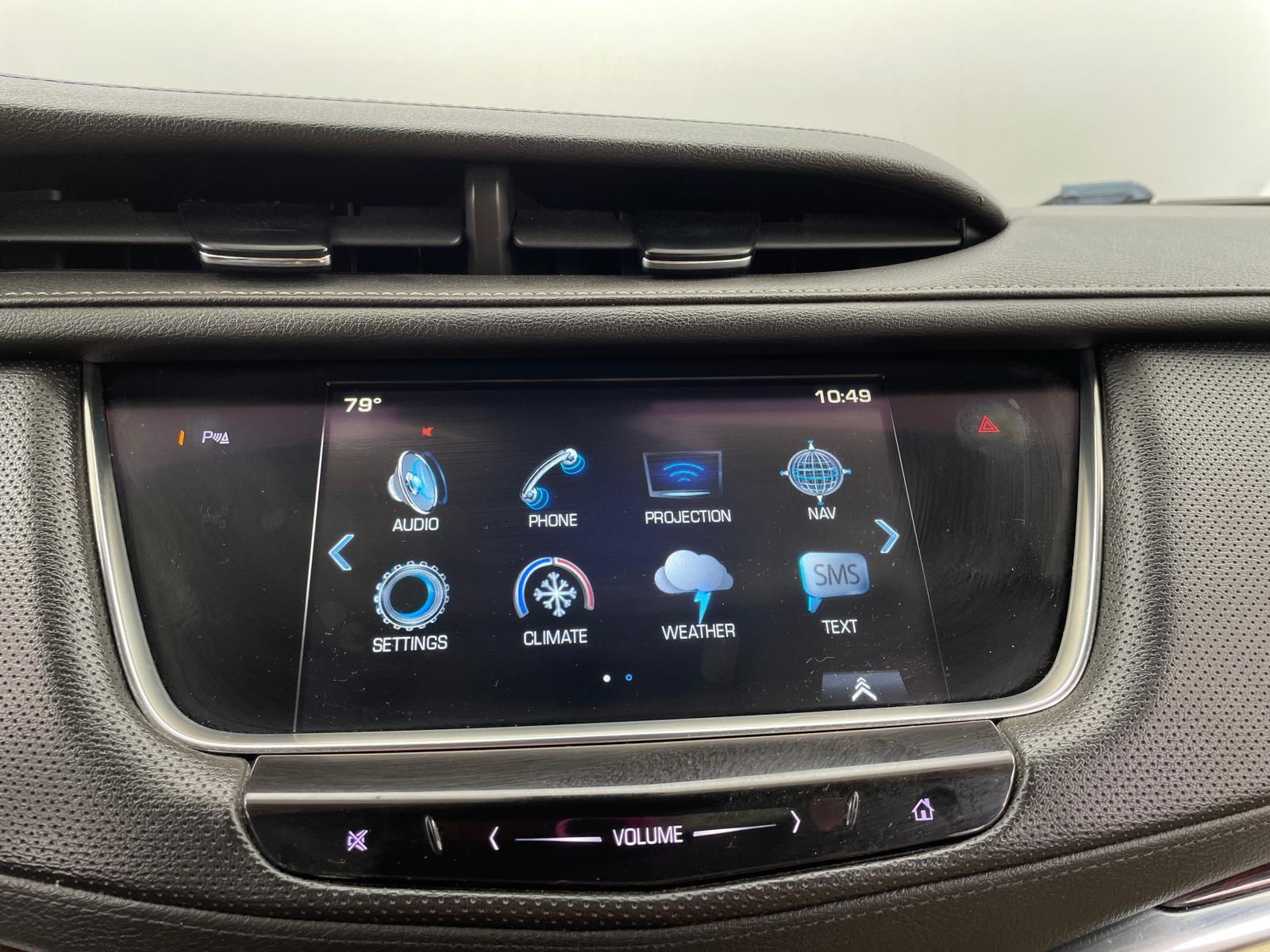 Thumbnail: 2017 Cadillac XT5 - 3