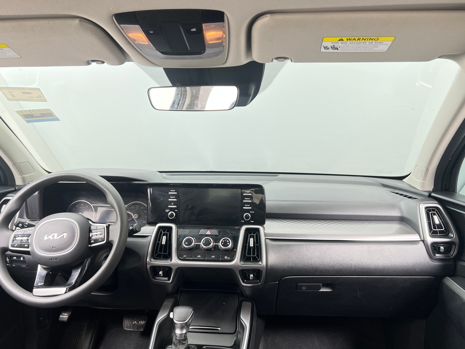 Thumbnail: 2023 Kia Sorento - 3