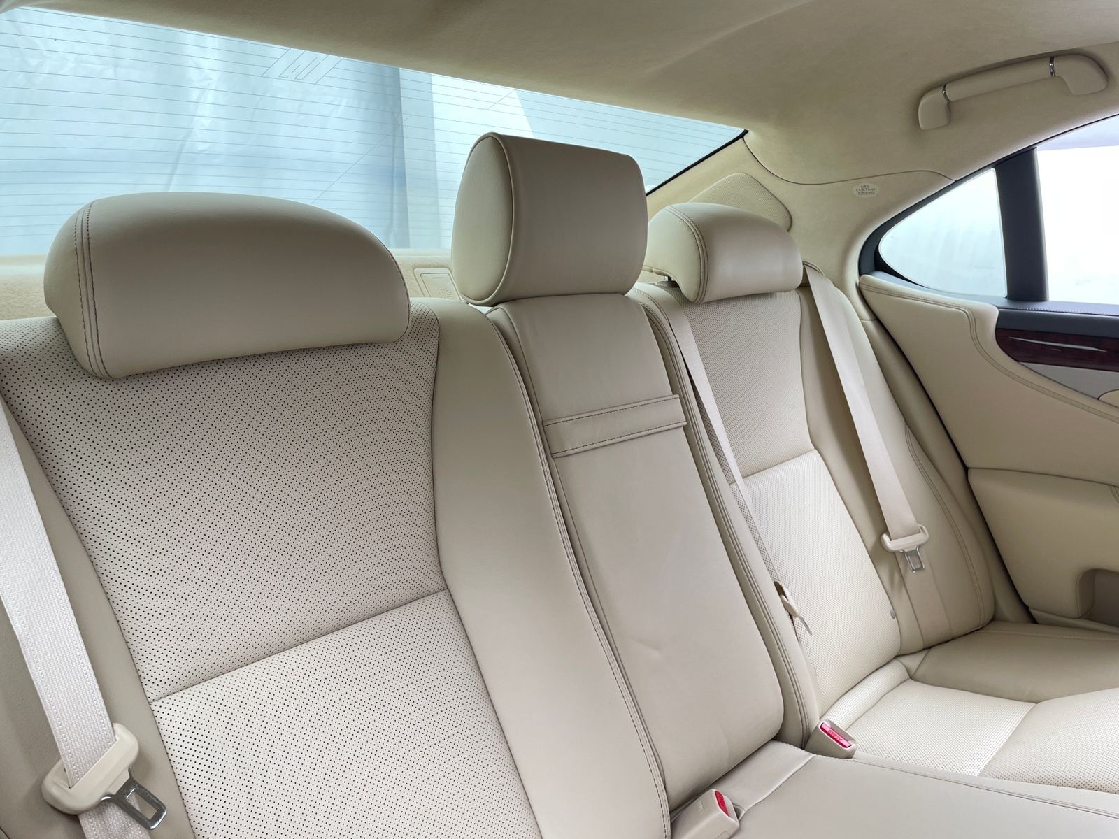 Thumbnail: 2016 Lexus LS - 5