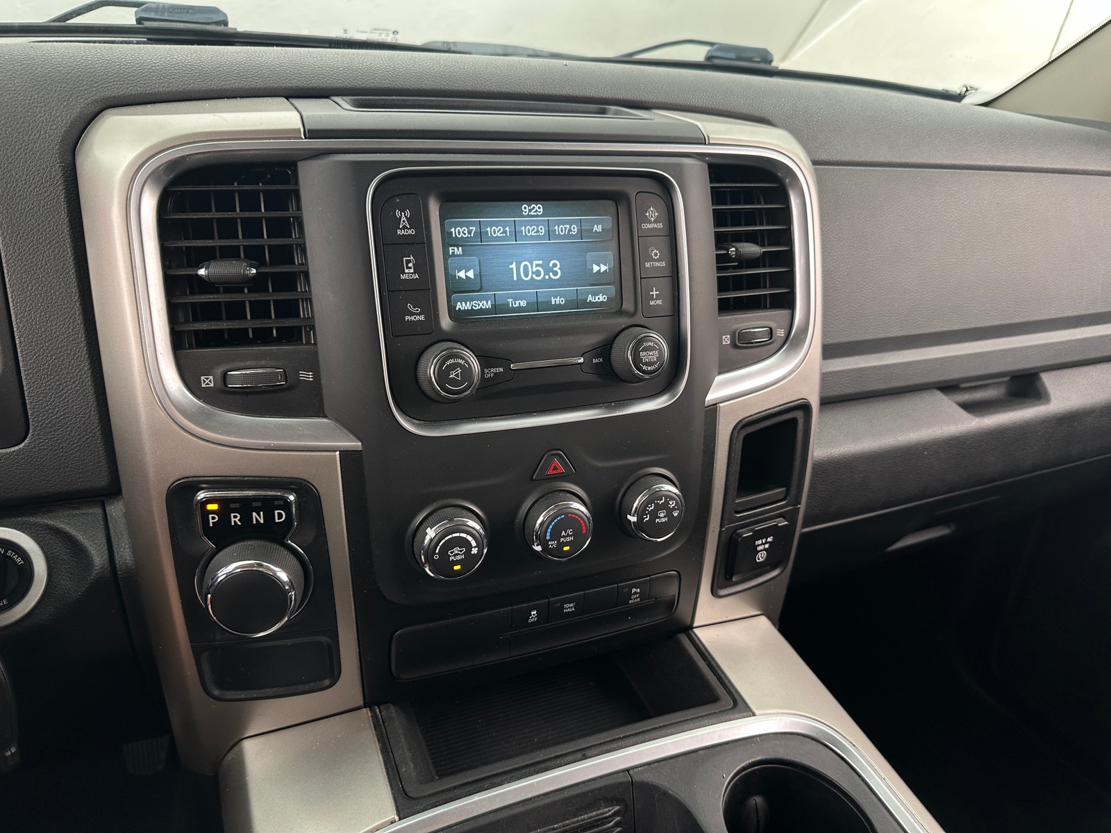 Thumbnail: 2019 RAM 1500 Classic - 4