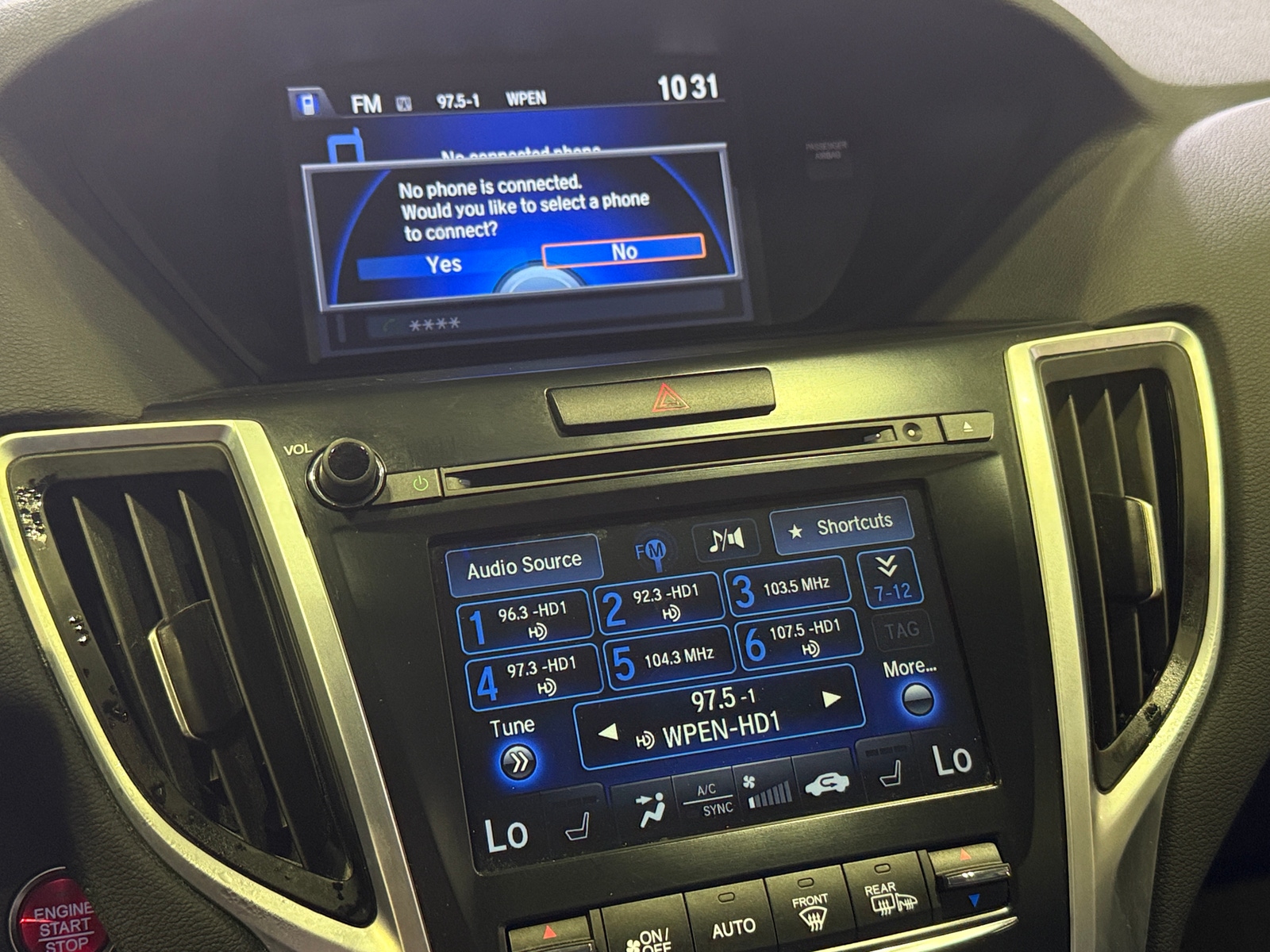 Thumbnail: 2016 Acura TLX - 3