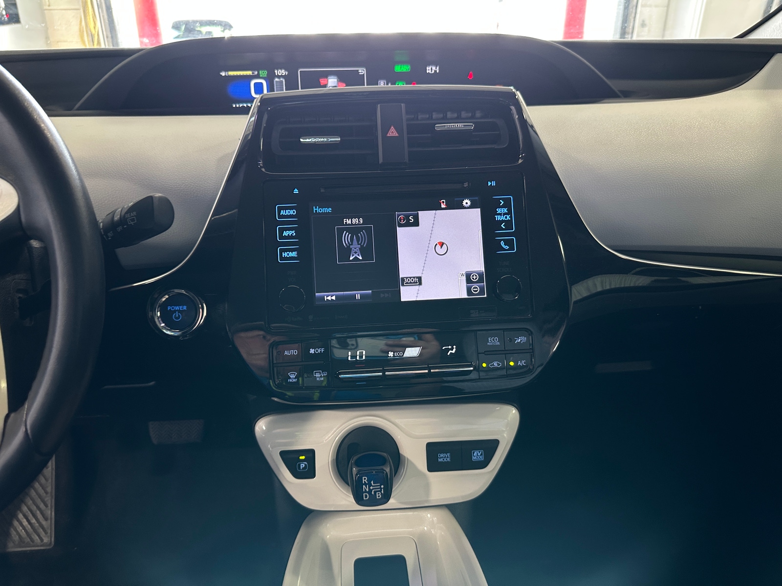 Thumbnail: 2016 Toyota Prius - 4