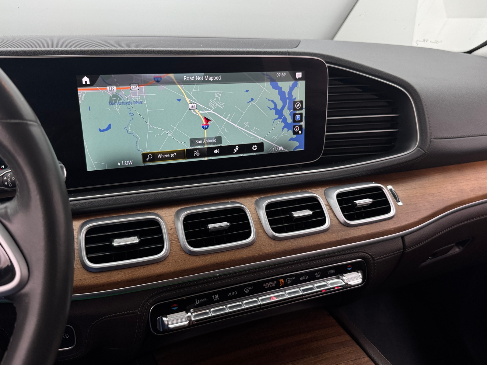 Thumbnail: 2020 Mercedes-Benz GLE - 3