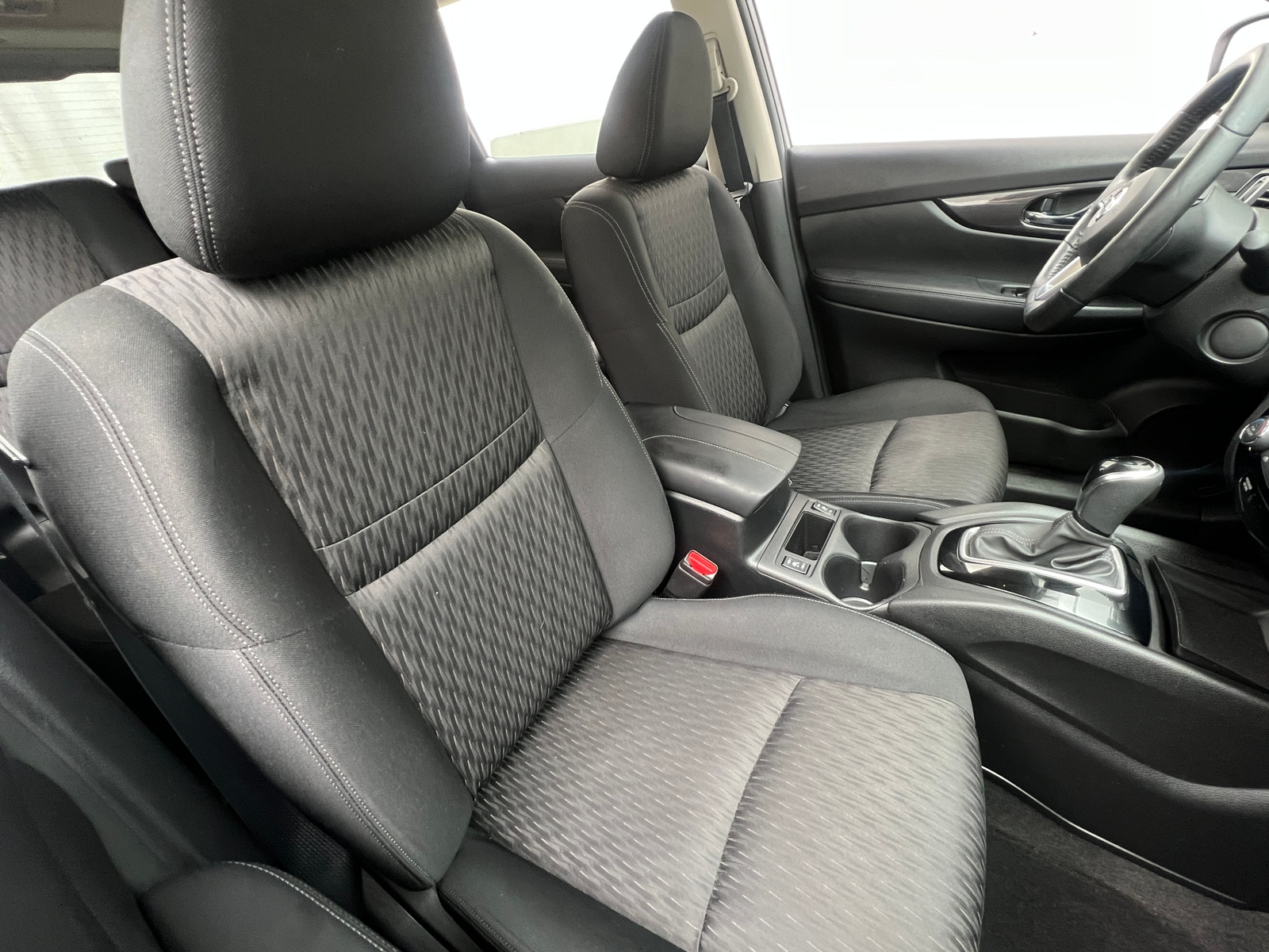 Thumbnail: 2018 Nissan Rogue - 2