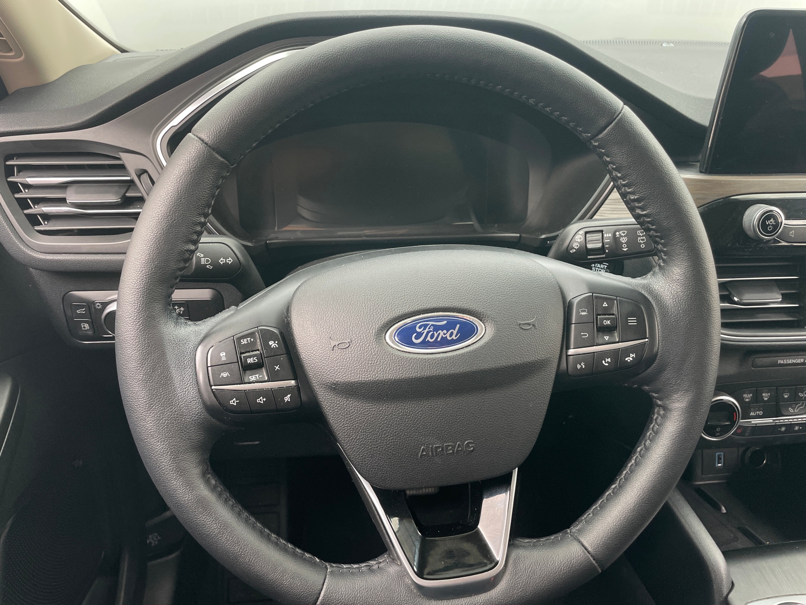 Thumbnail: 2020 Ford Escape - 4