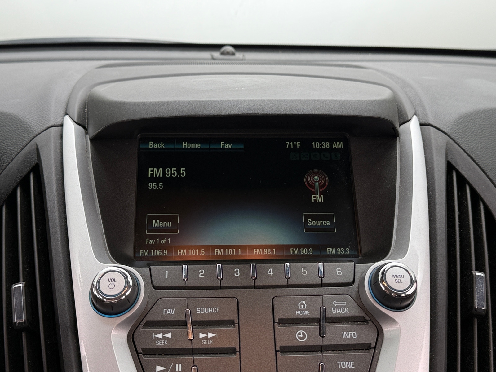 Thumbnail: 2016 Chevrolet Equinox - 4