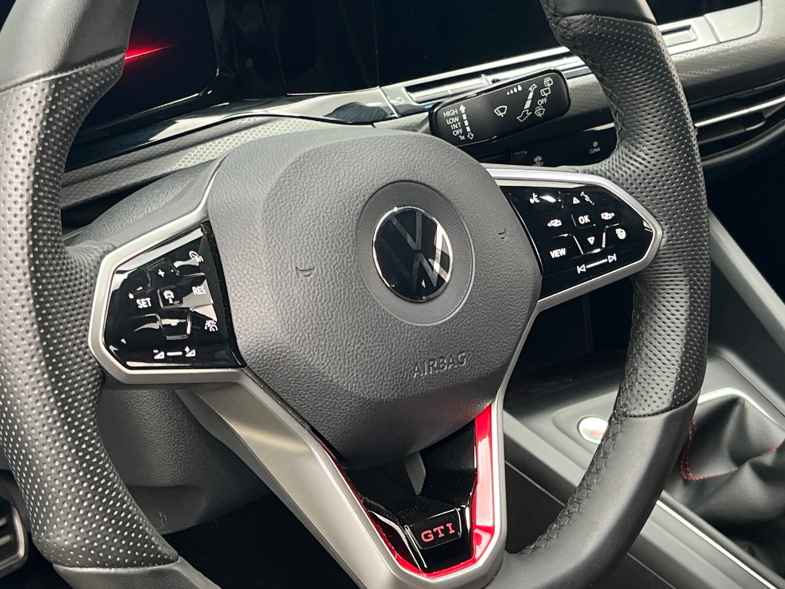 Thumbnail: 2022 Volkswagen Golf - 5