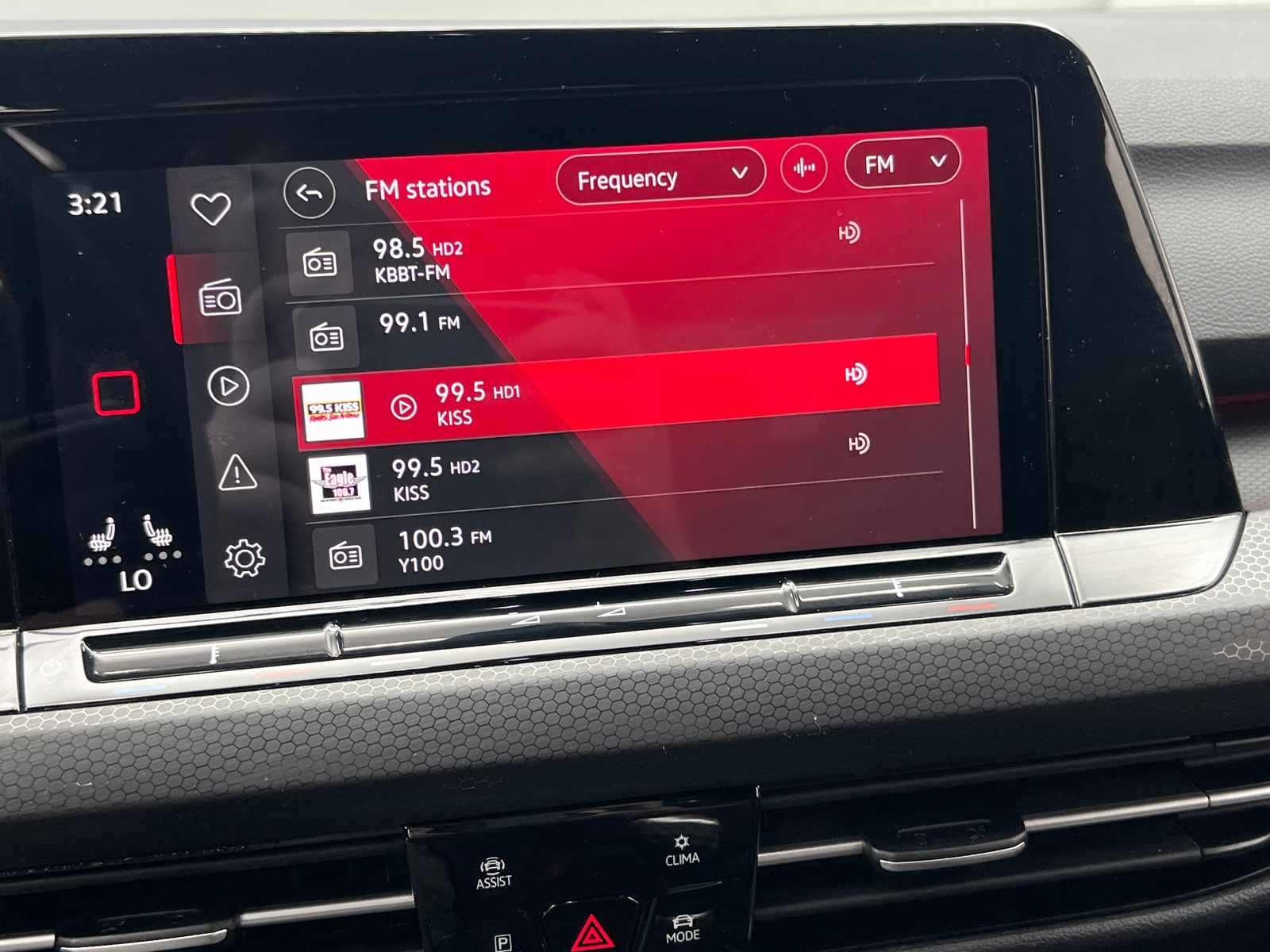 Thumbnail: 2022 Volkswagen Golf - 4