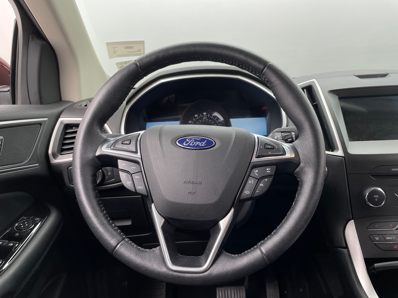 Thumbnail: 2016 Ford Edge - 4