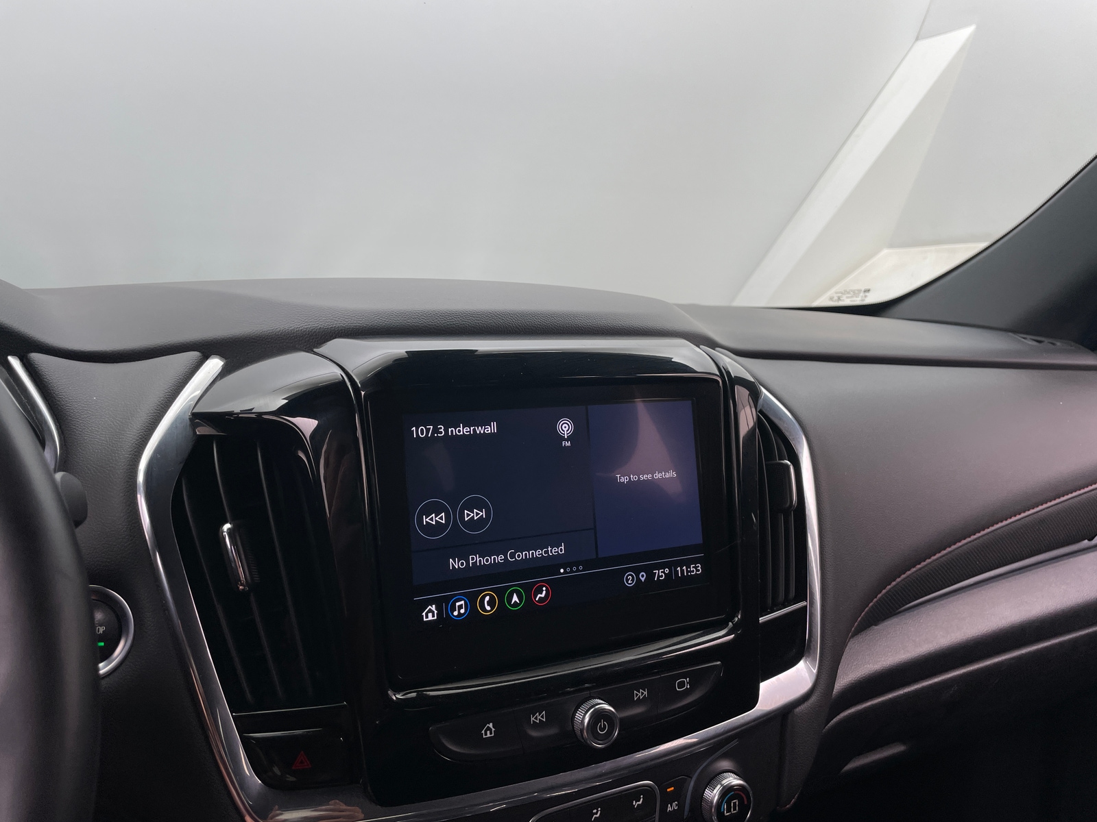 Thumbnail: 2023 Chevrolet Traverse - 3