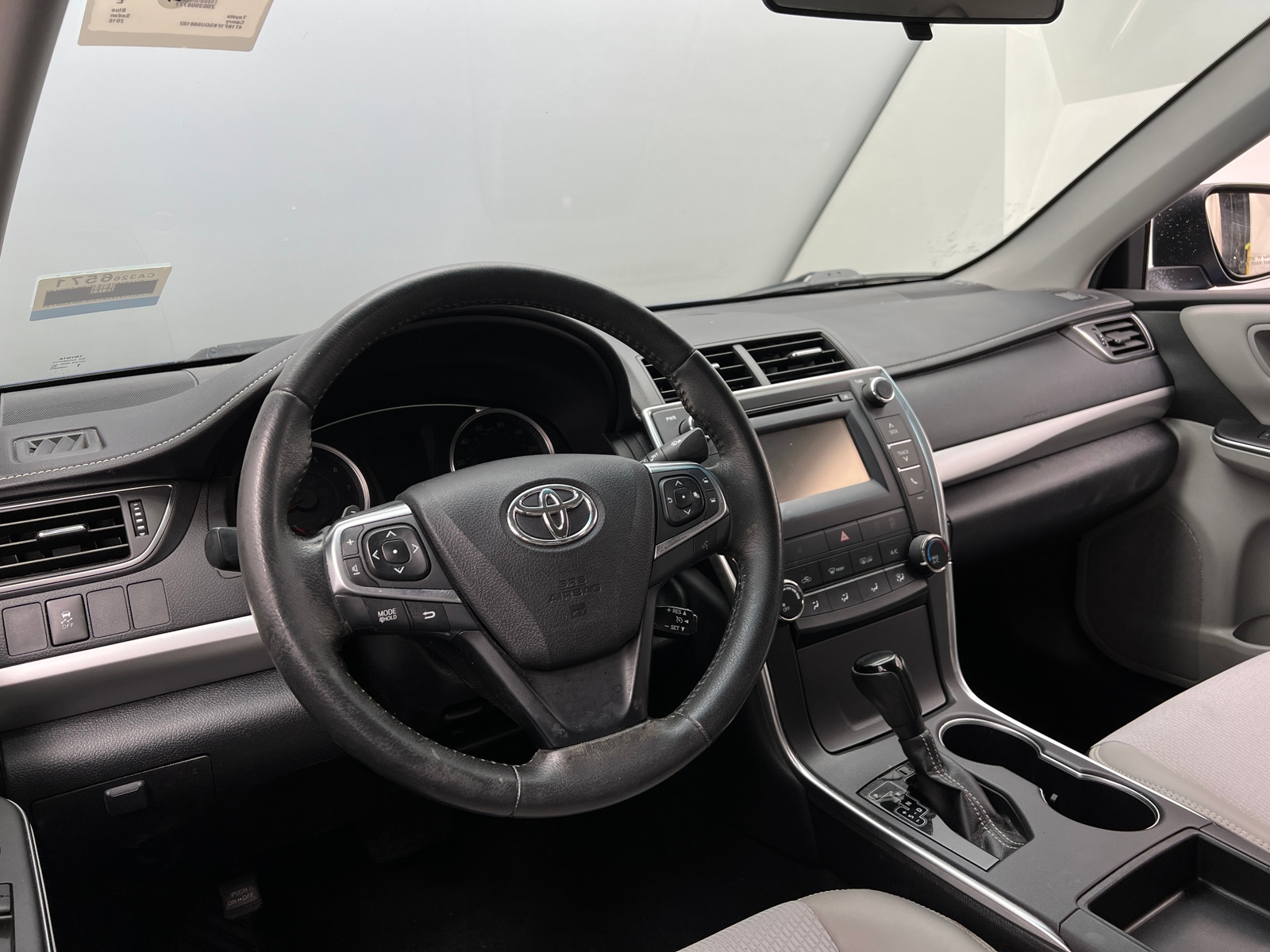 Thumbnail: 2016 Toyota Camry - 3