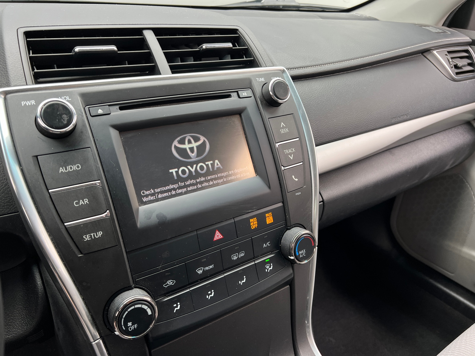Thumbnail: 2016 Toyota Camry - 4