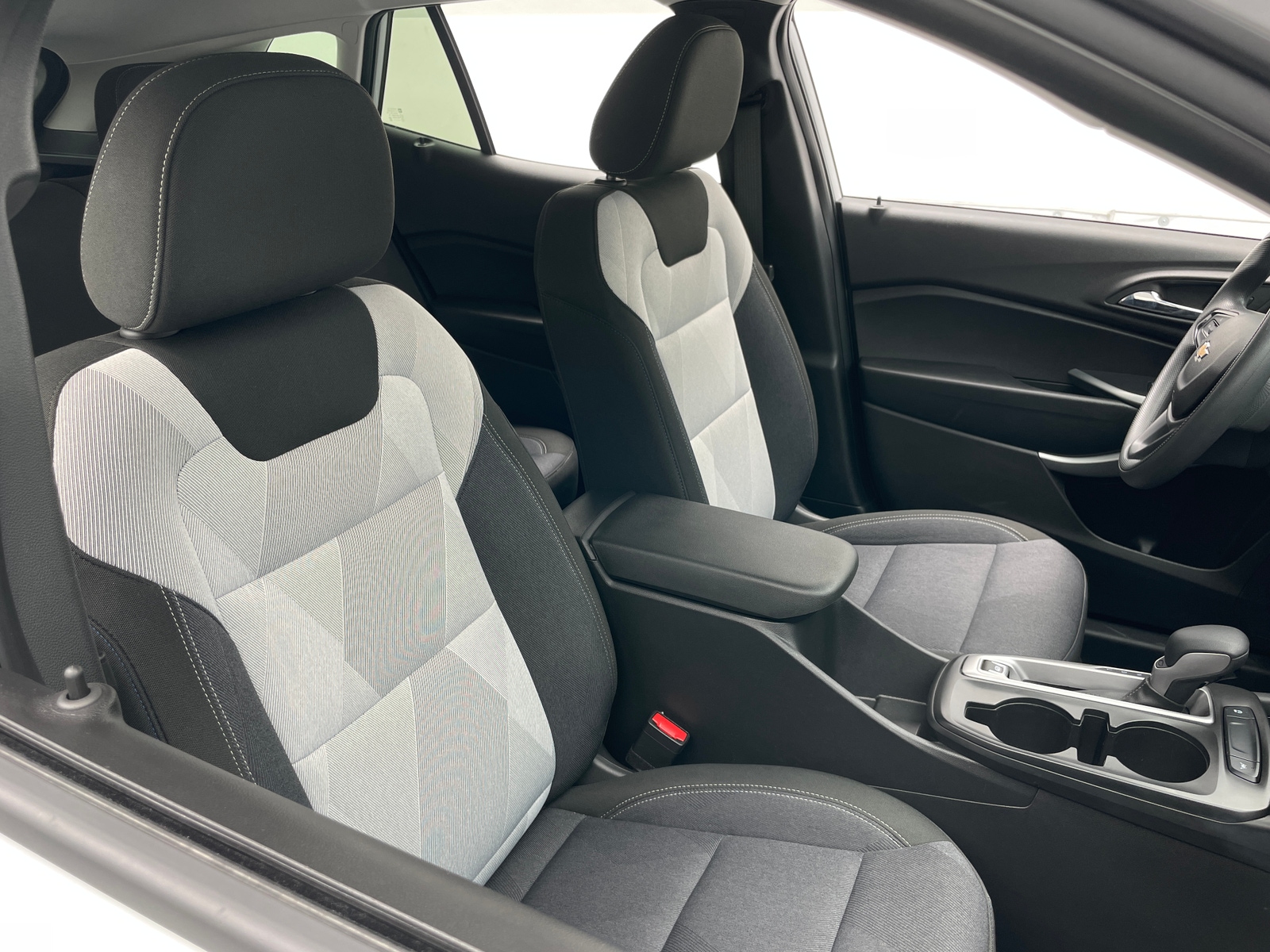 Thumbnail: 2025 Chevrolet Trax - 2