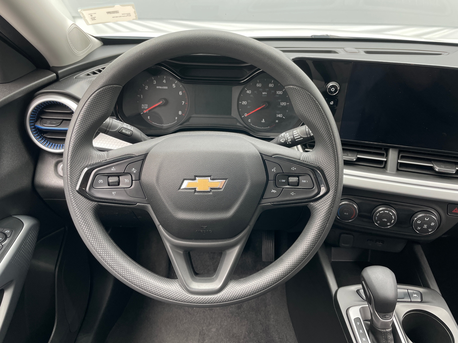 Thumbnail: 2025 Chevrolet Trax - 5