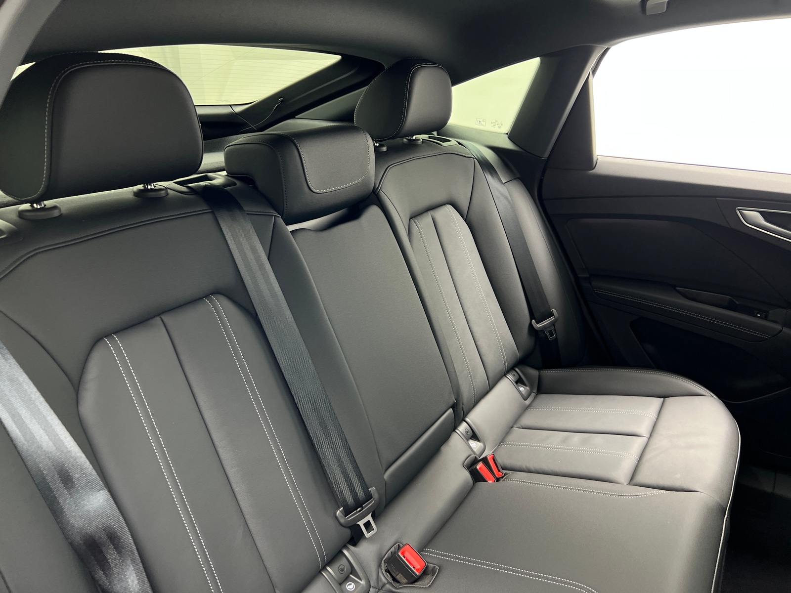 Thumbnail: 2024 Audi Q4 e-tron - 5