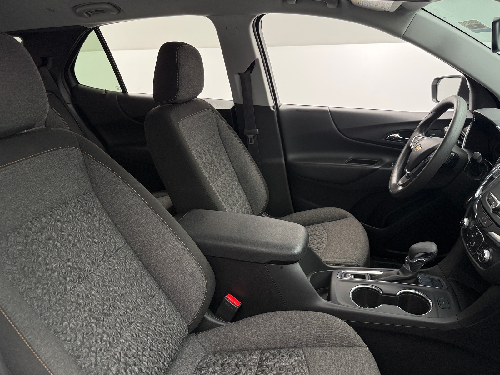 Thumbnail: 2023 Chevrolet Equinox - 2