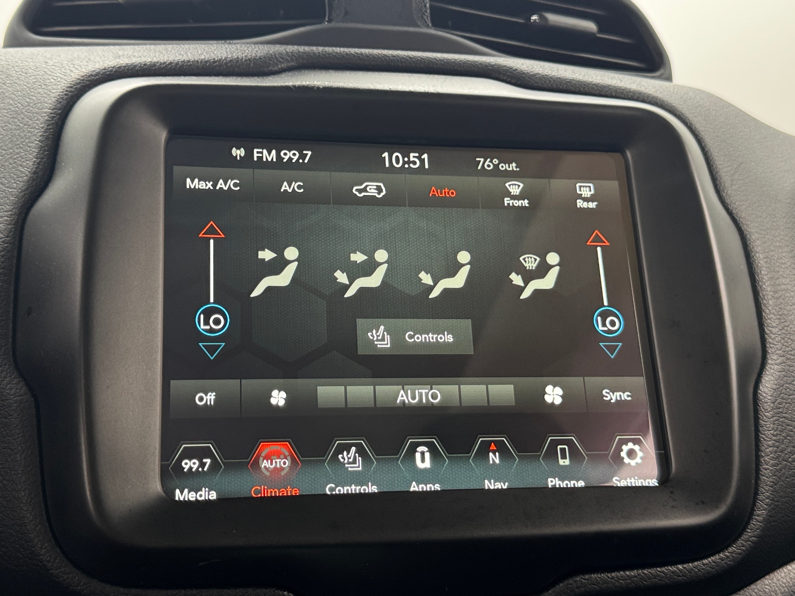 Thumbnail: 2023 Jeep Renegade - 4
