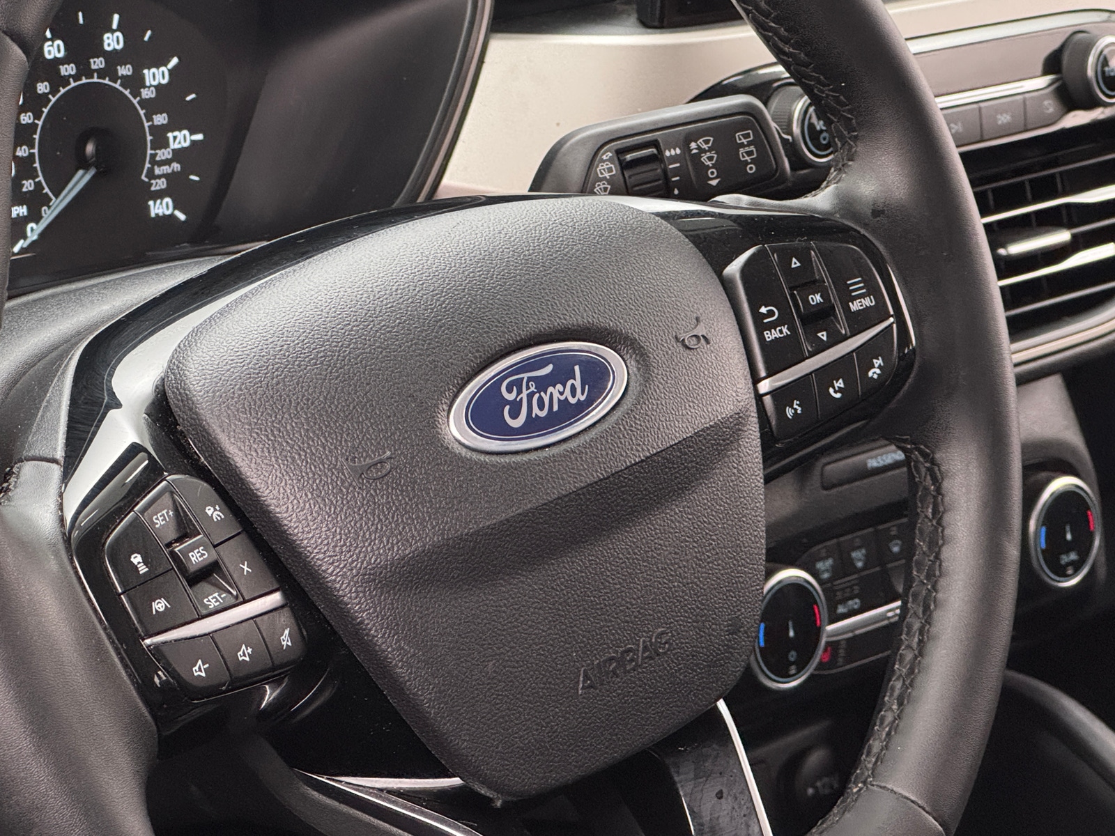 Thumbnail: 2022 Ford Escape - 4