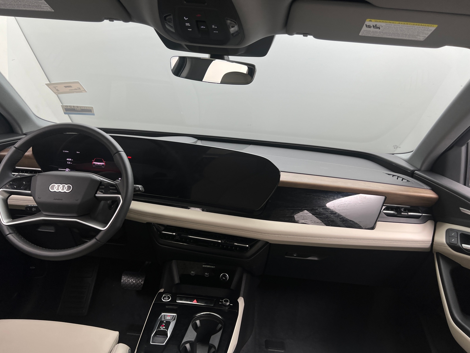 Thumbnail: 2025 Audi Q6 e-tron - 2