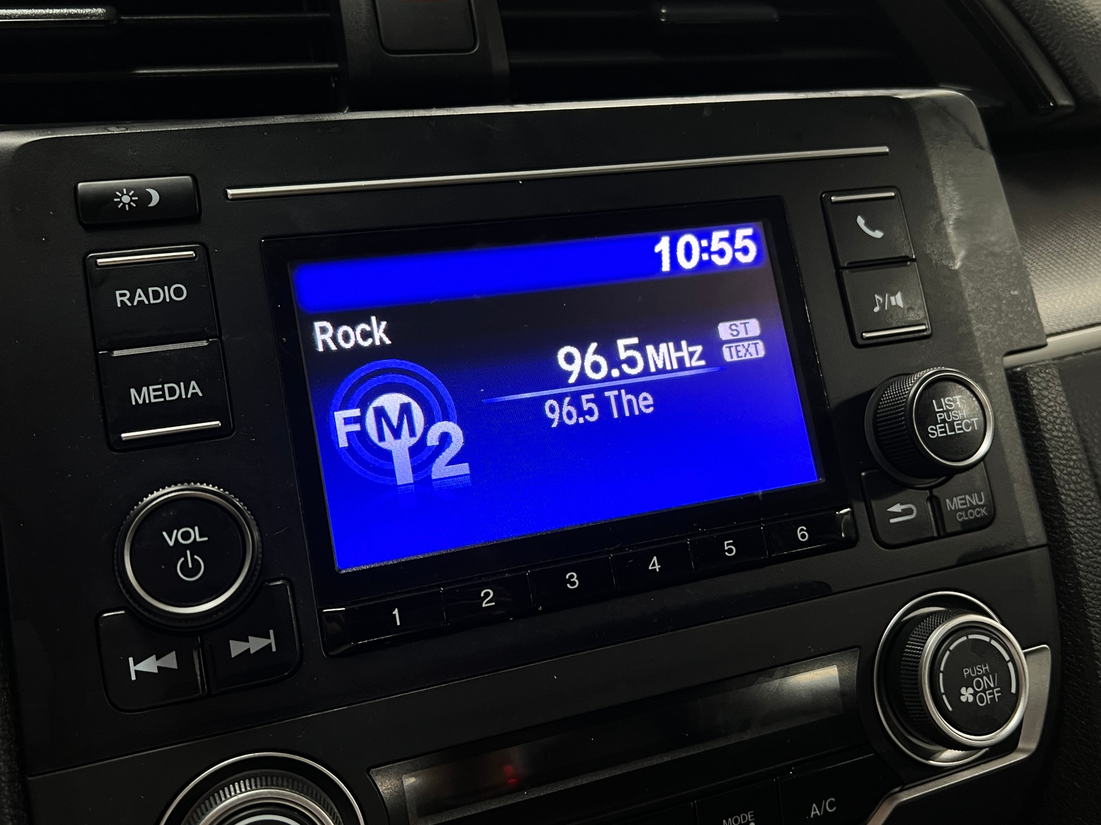 Thumbnail: 2016 Honda Civic - 4