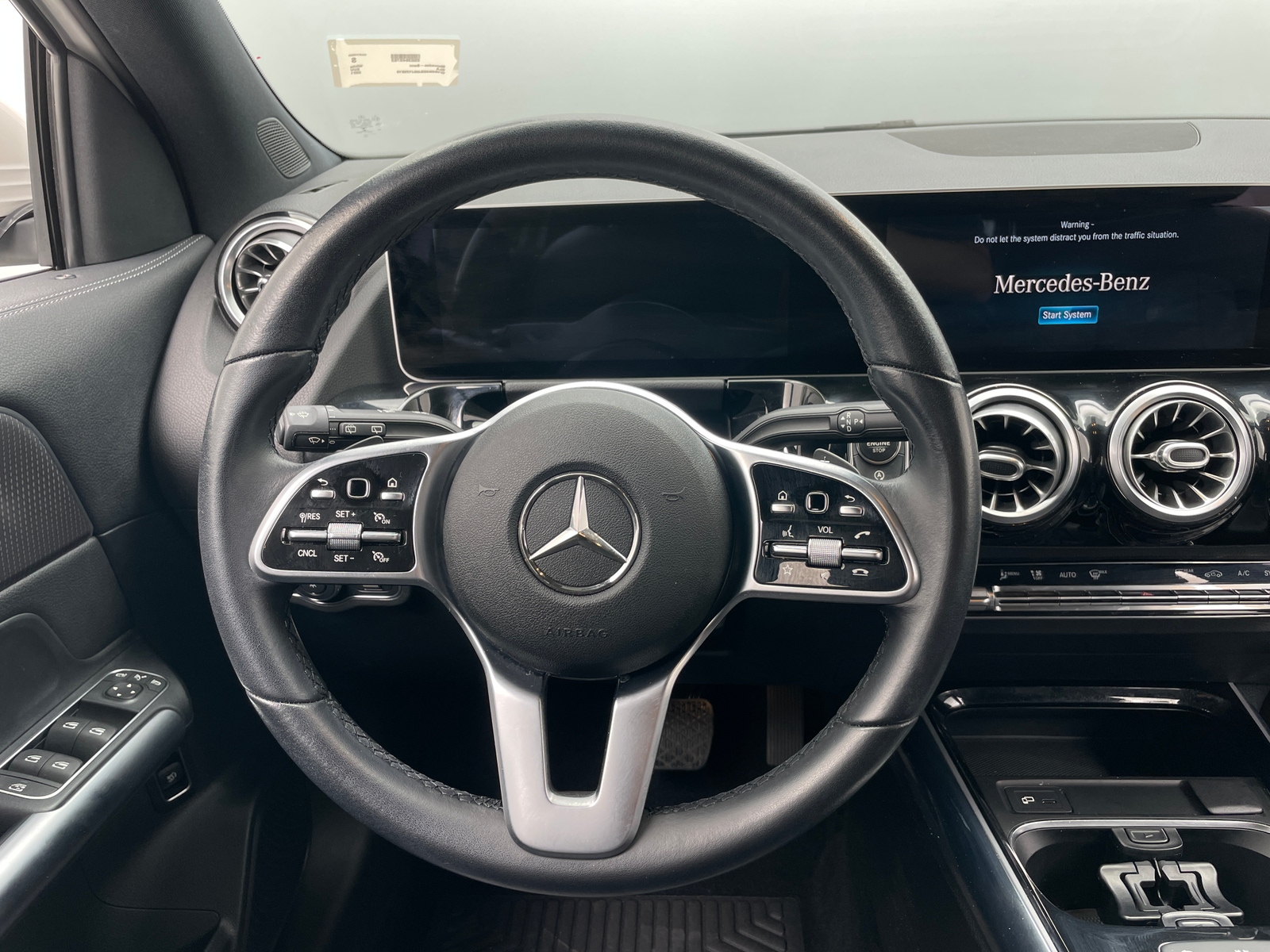 Thumbnail: 2021 Mercedes-Benz GLA - 4