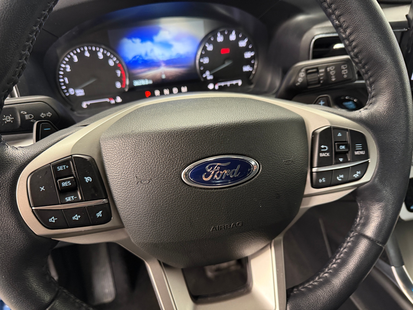 Thumbnail: 2021 Ford Explorer - 5