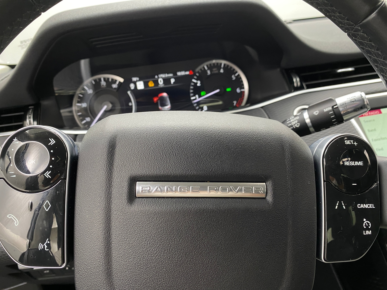 Thumbnail: 2020 Land Rover Range Rover Evoque - 4