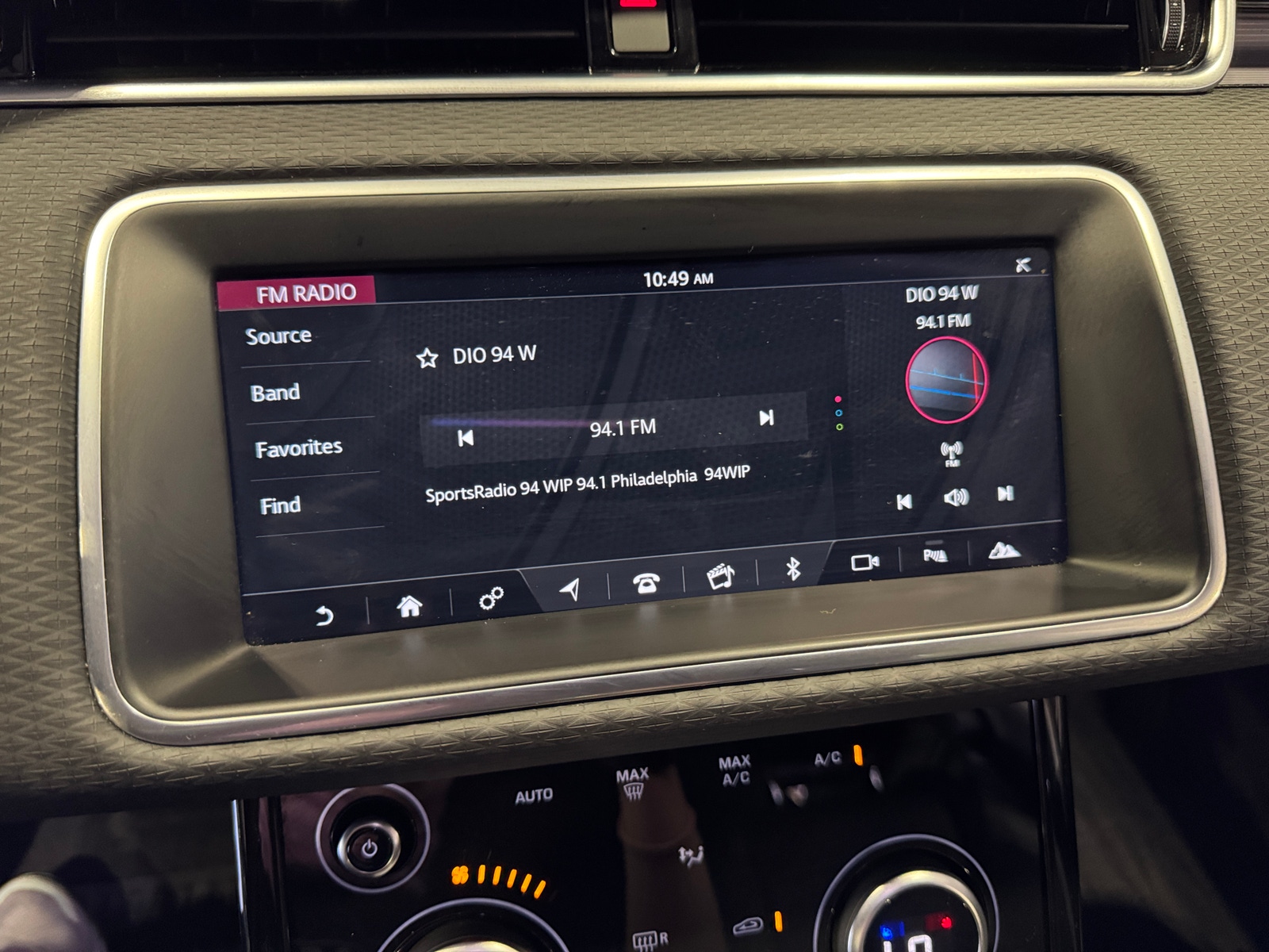 Thumbnail: 2020 Land Rover Range Rover Evoque - 3