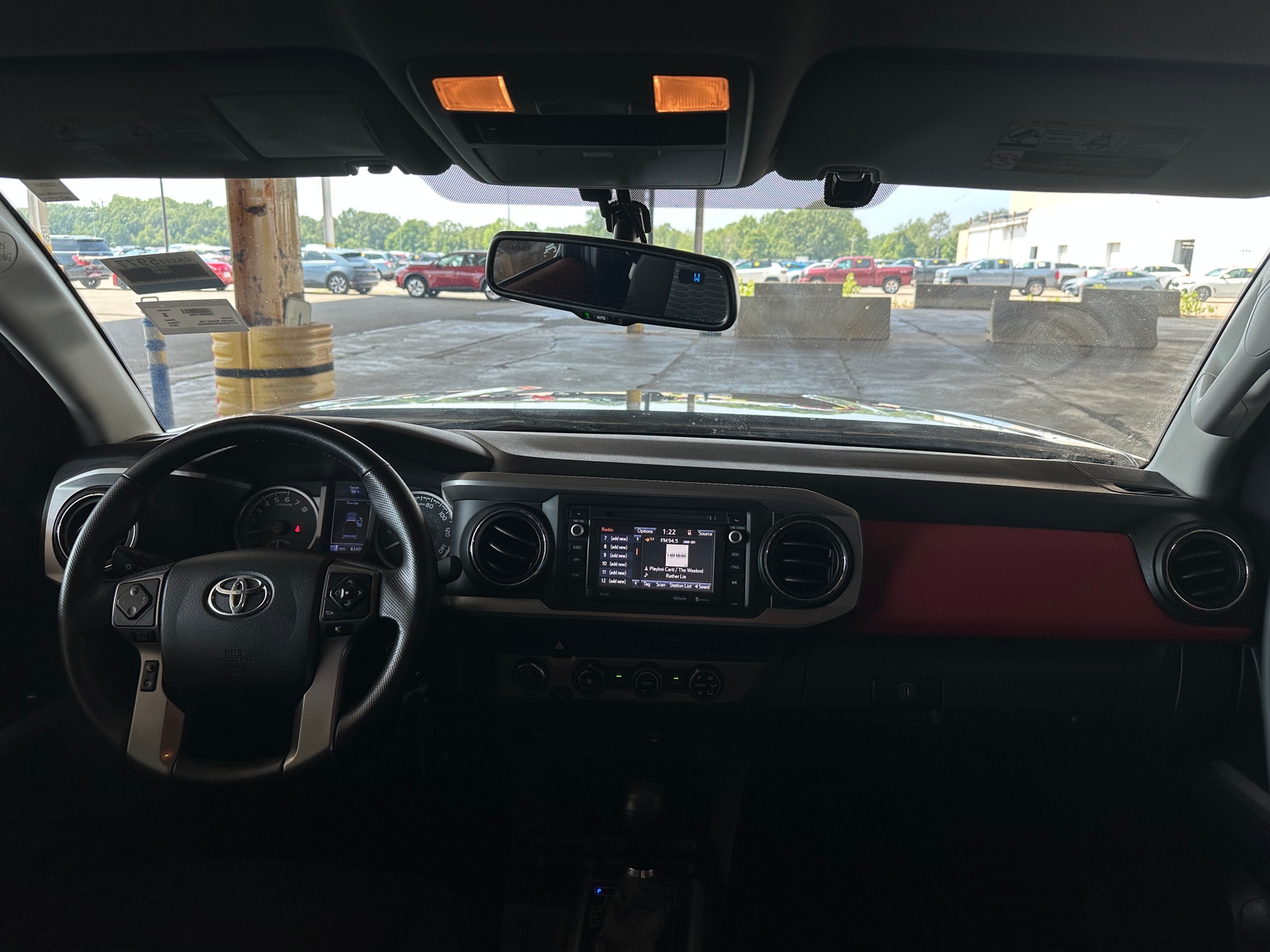 Thumbnail: 2016 Toyota Tacoma - 3