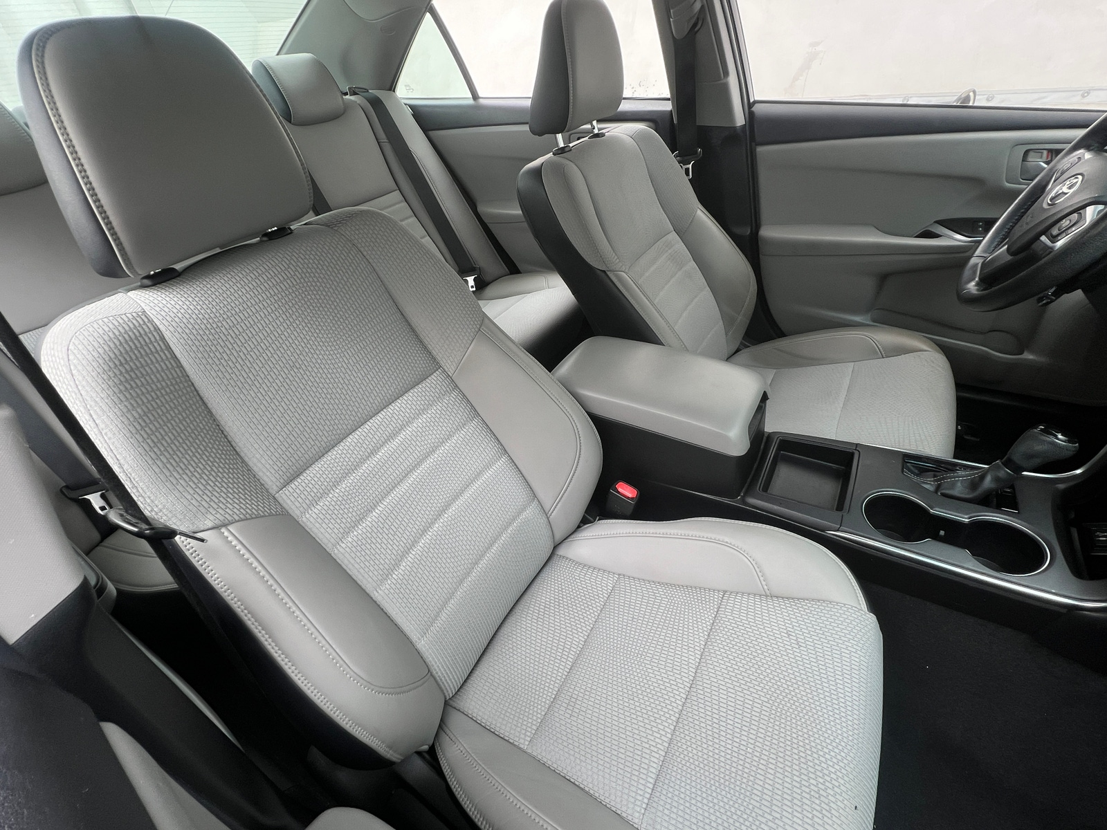 Thumbnail: 2016 Toyota Camry - 2