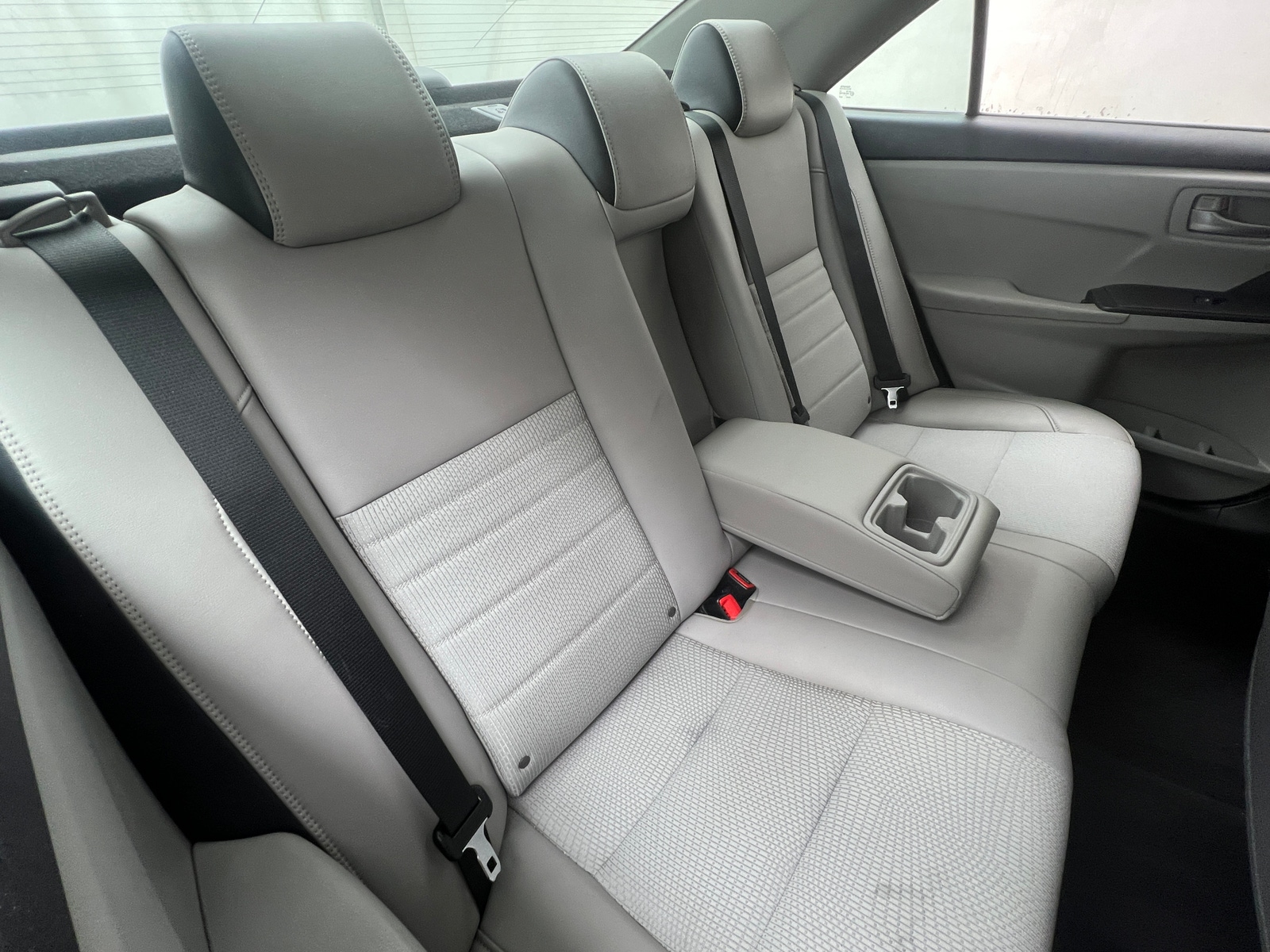 Thumbnail: 2016 Toyota Camry - 6