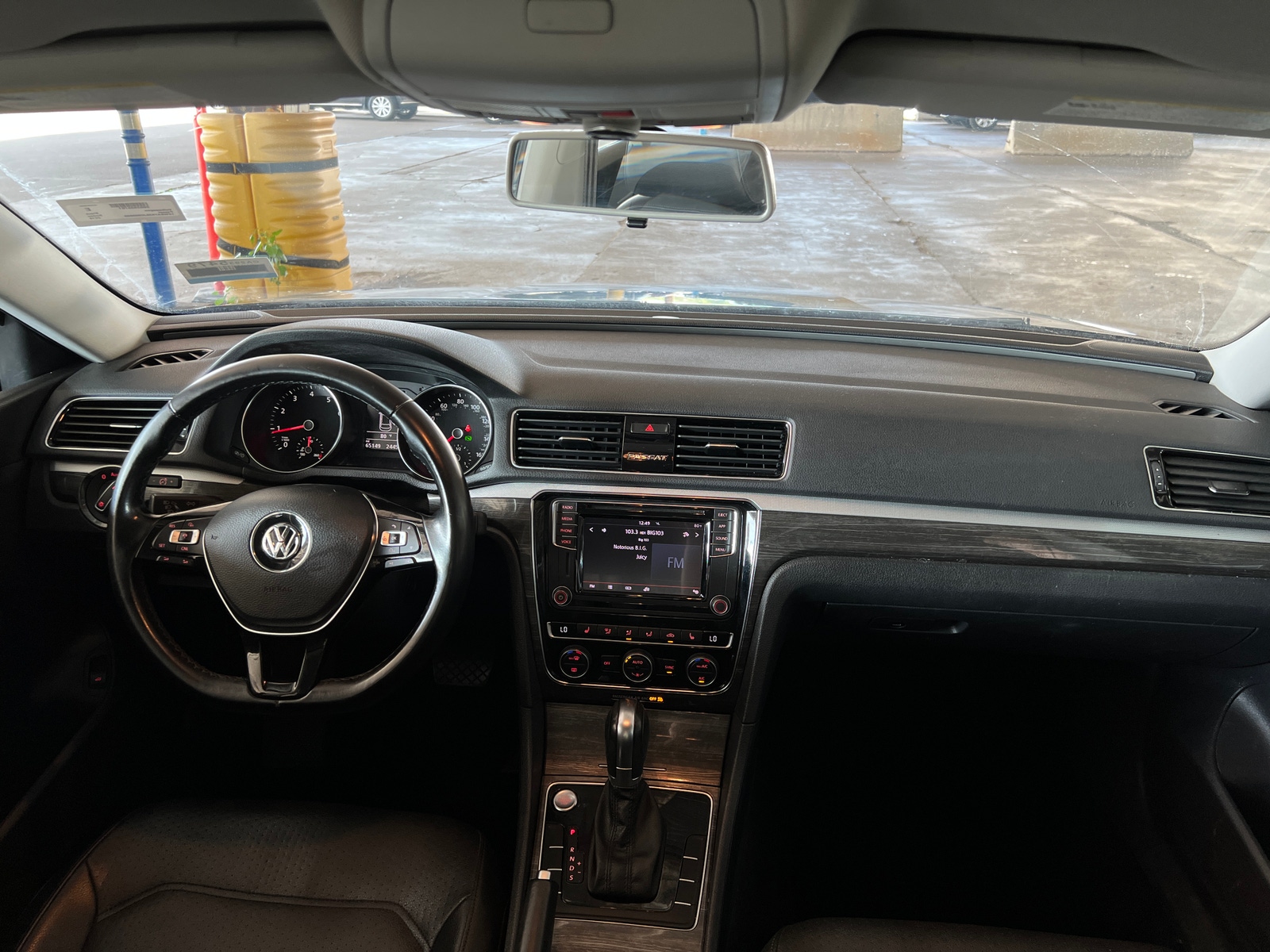 Thumbnail: 2018 Volkswagen Passat - 3