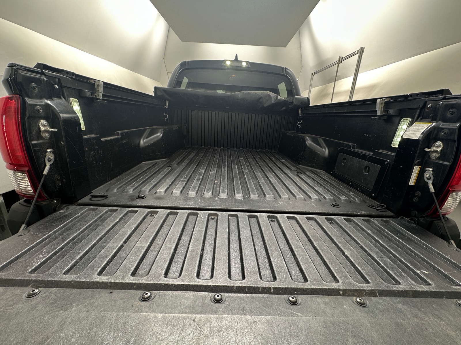 Thumbnail: 2020 Toyota Tacoma - 7