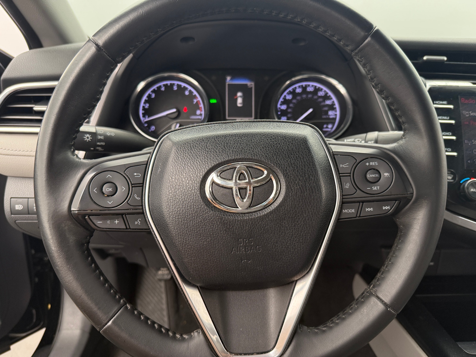 Thumbnail: 2018 Toyota Camry - 4