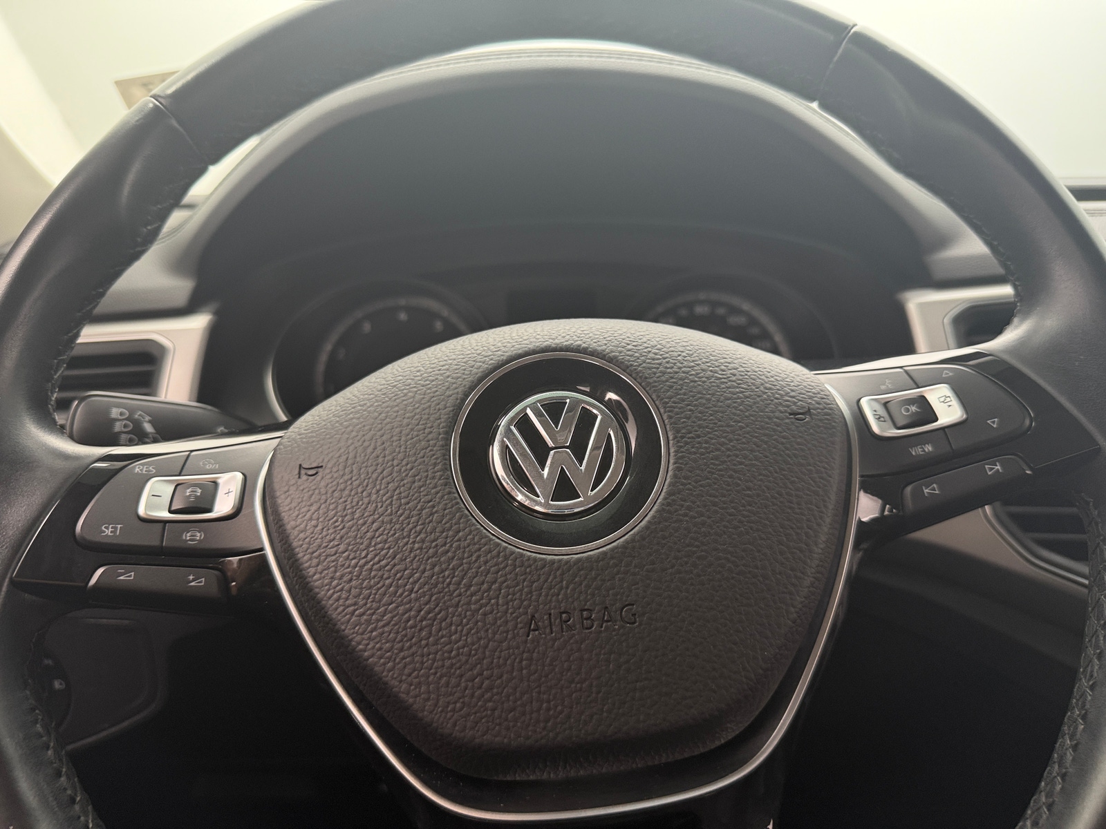 Thumbnail: 2019 Volkswagen Atlas - 4