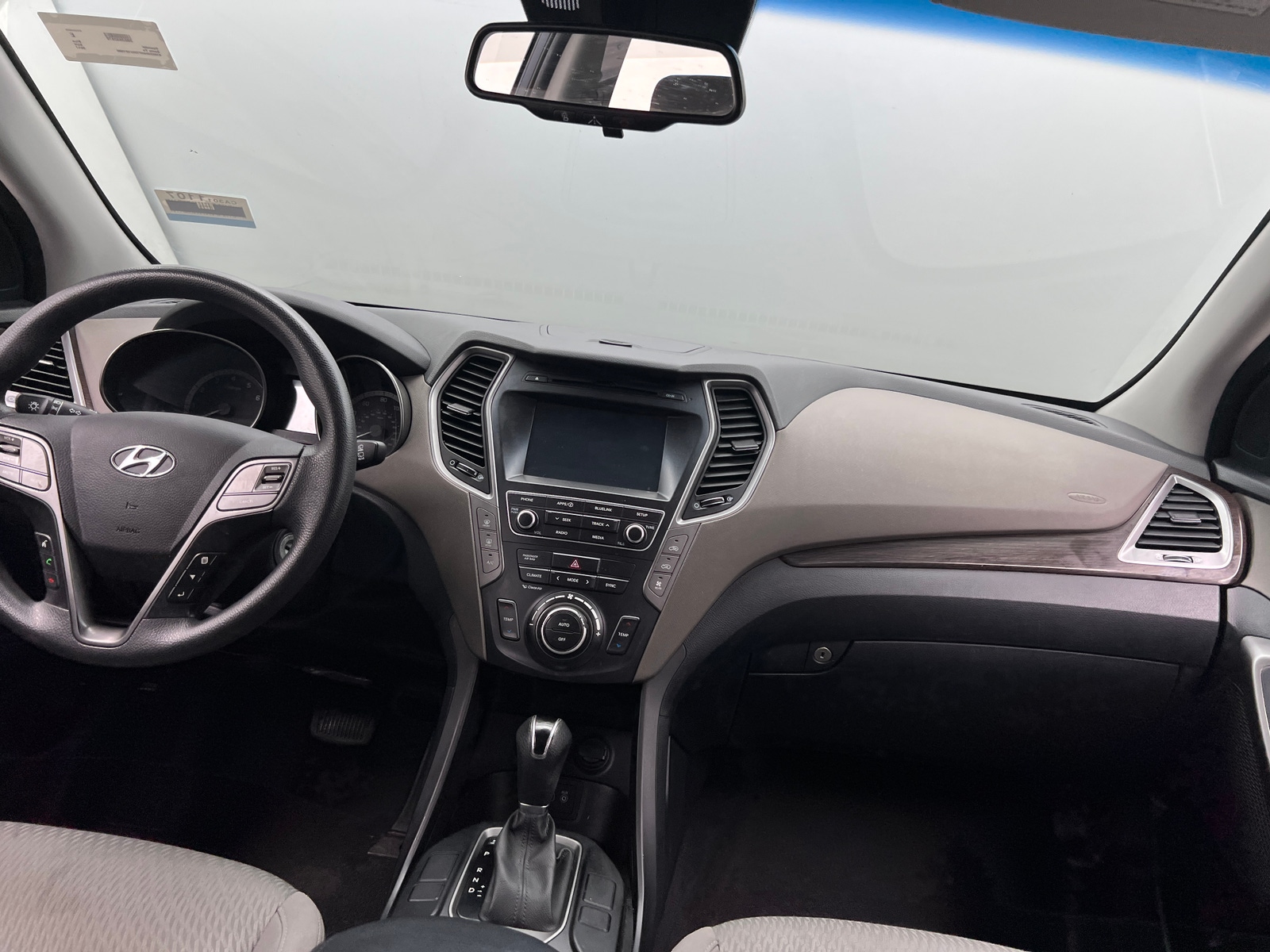 Thumbnail: 2017 Hyundai Santa Fe - 3