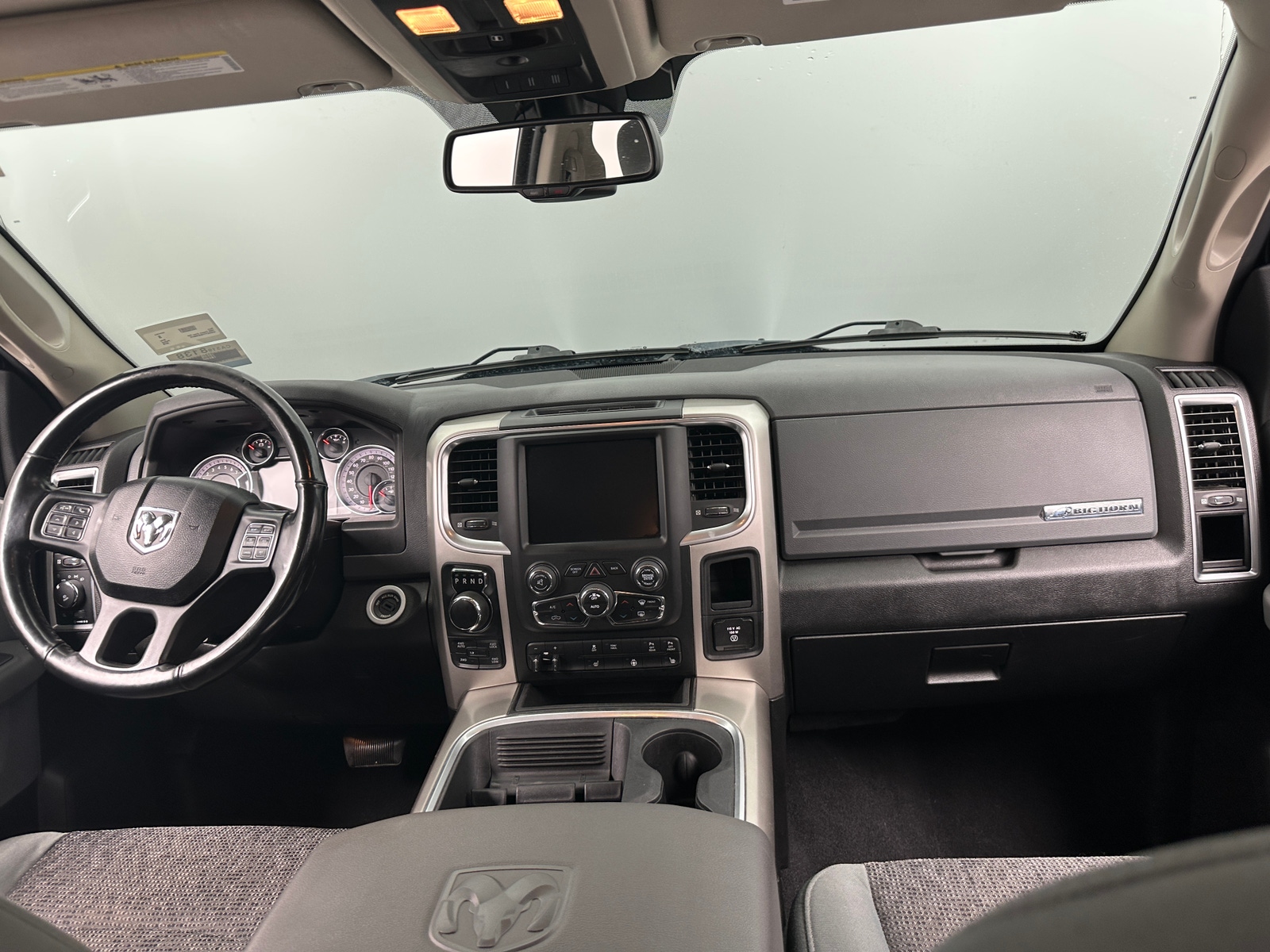 Thumbnail: 2019 RAM 1500 Classic - 3