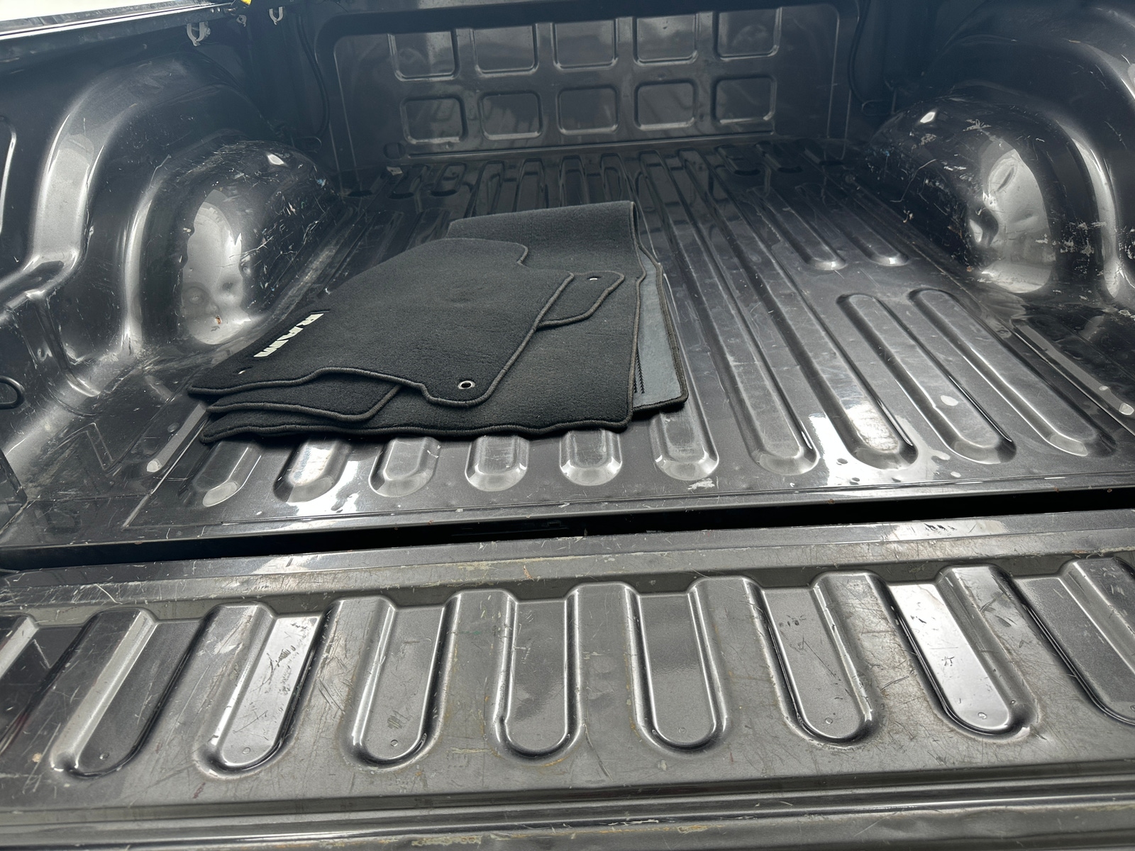 Thumbnail: 2019 RAM 1500 Classic - 7