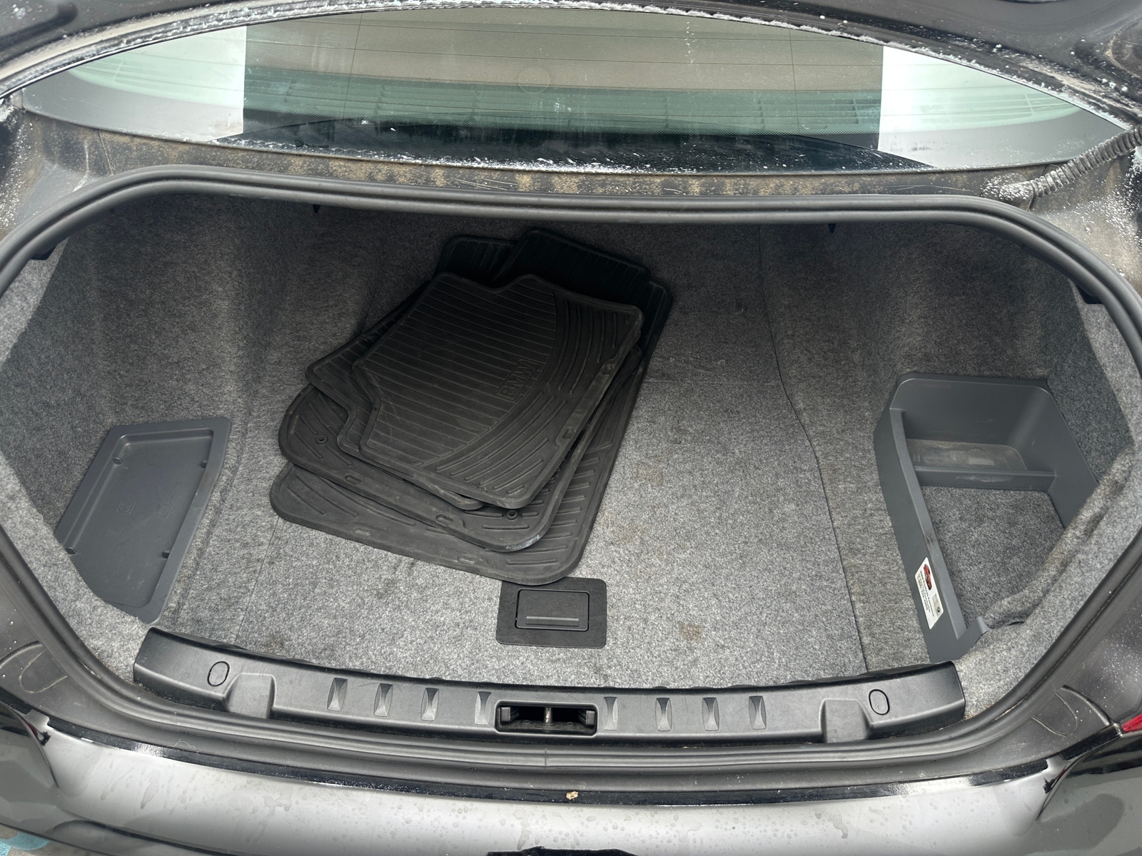 Thumbnail: 2011 BMW 3 Series - 4