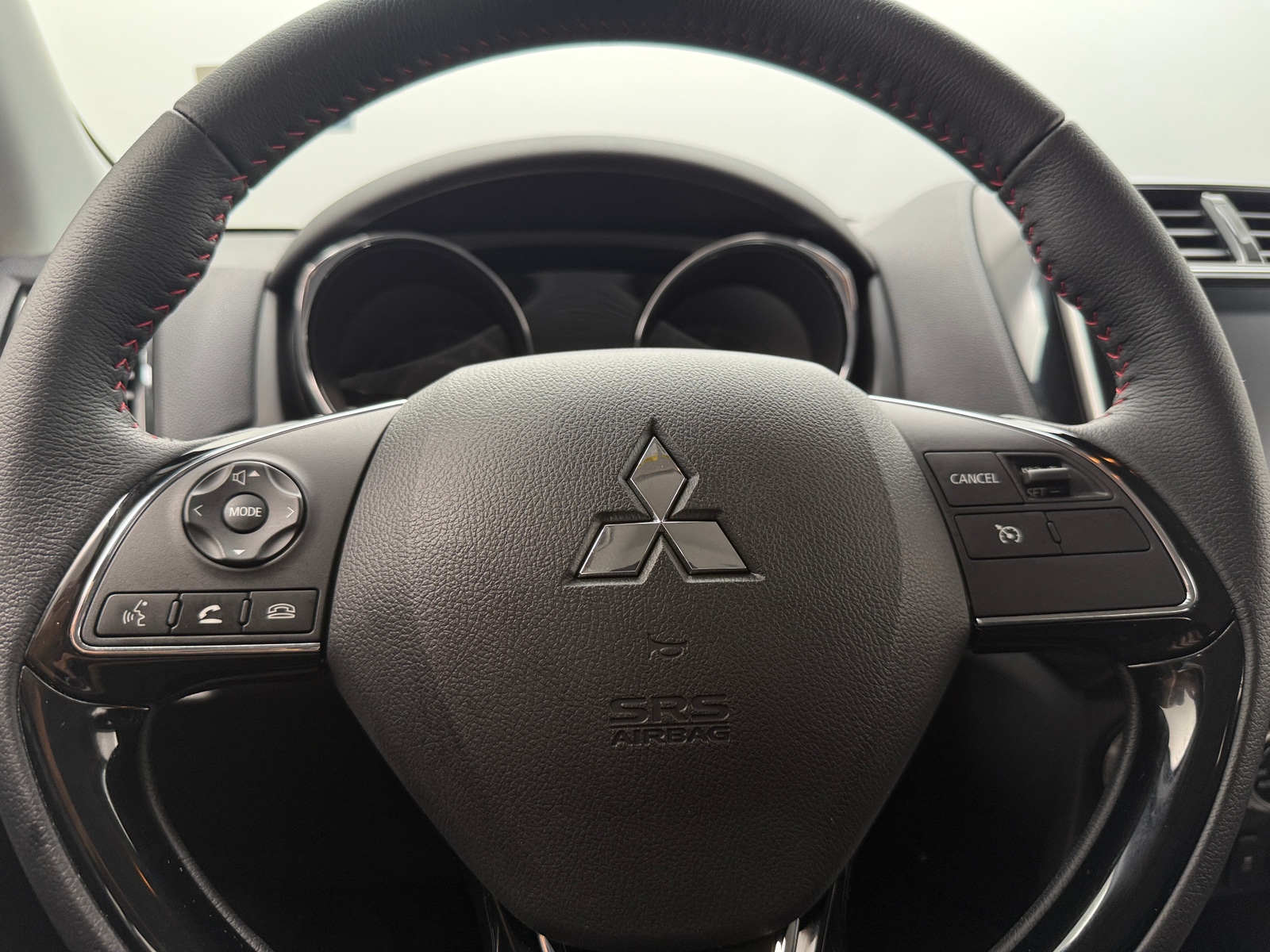 Thumbnail: 2024 Mitsubishi Outlander Sport - 5