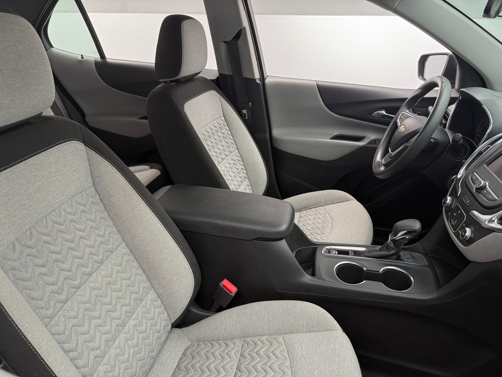 Thumbnail: 2023 Chevrolet Equinox - 2