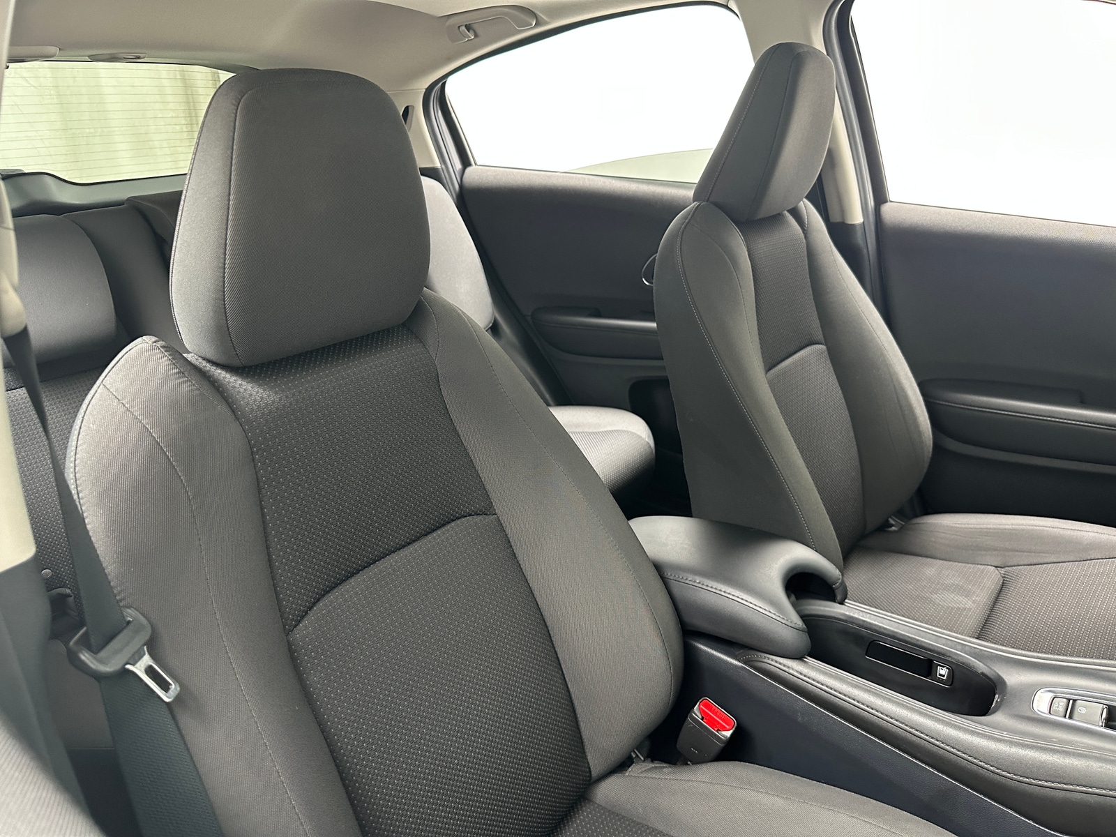 Thumbnail: 2020 Honda HR-V - 2