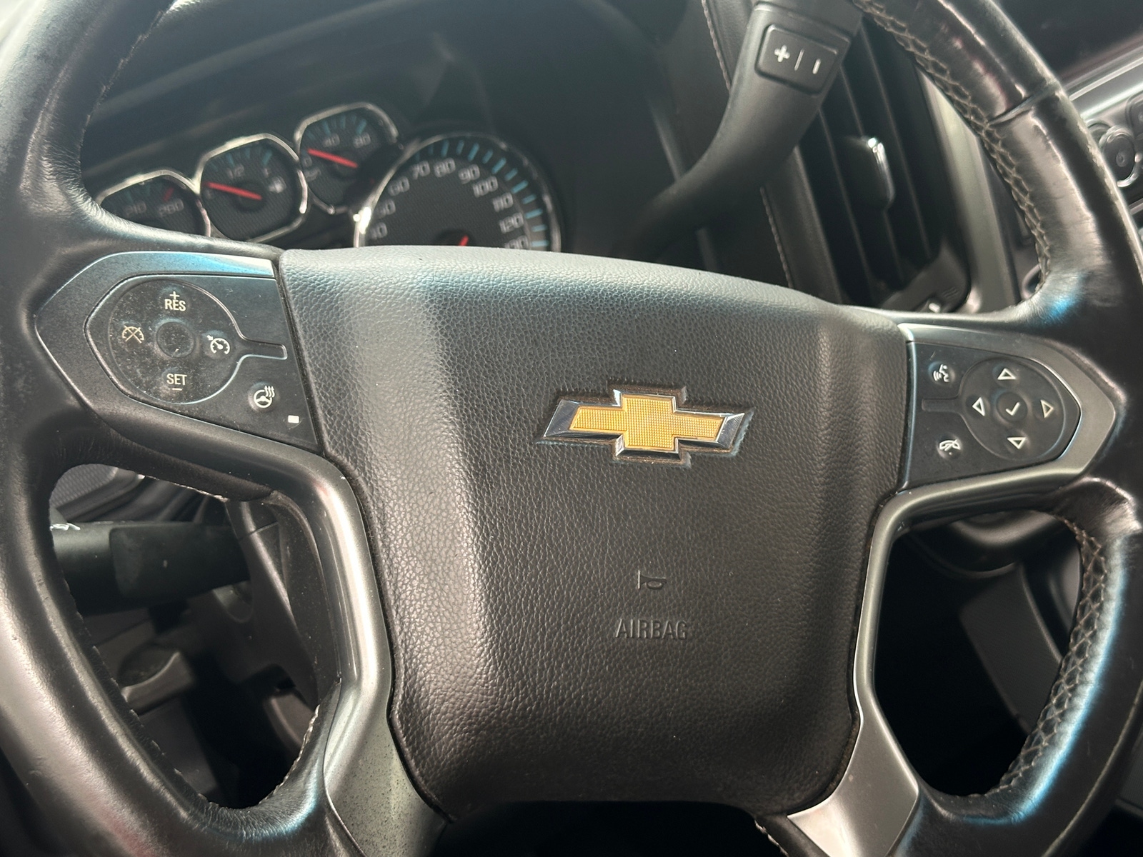 Thumbnail: 2017 Chevrolet Silverado 1500 - 4