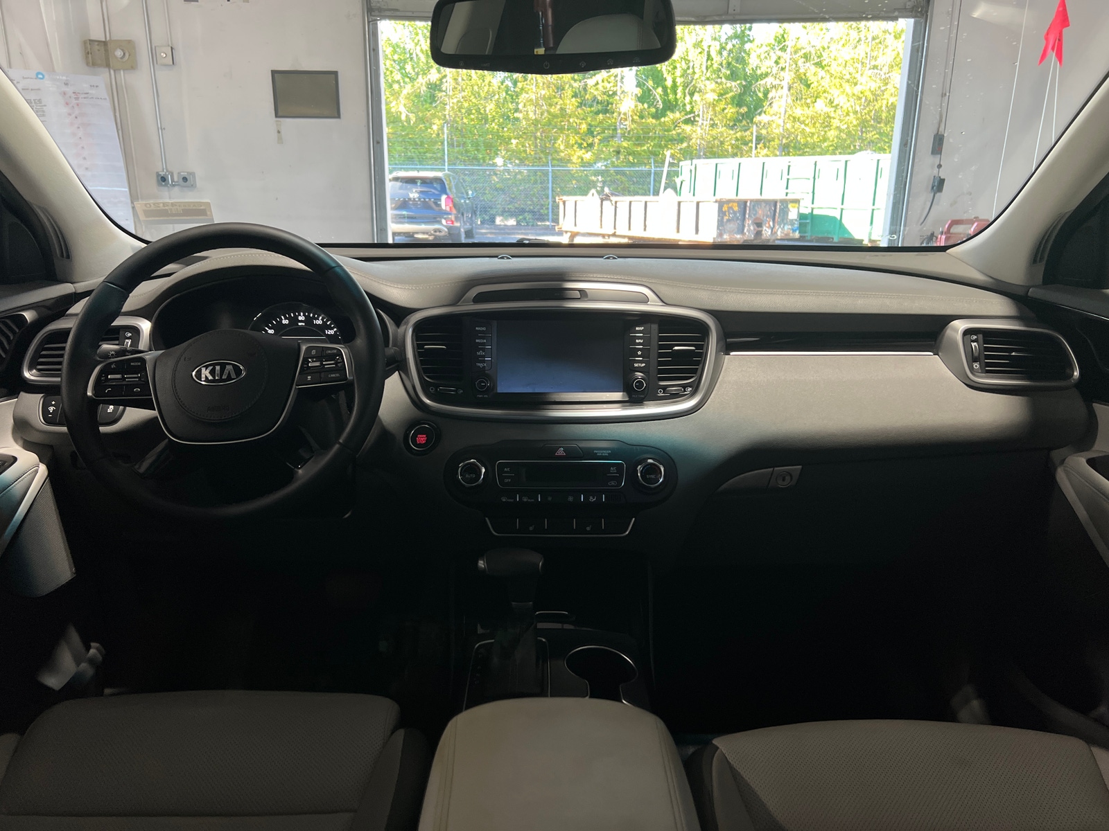 Thumbnail: 2020 Kia Sorento - 2