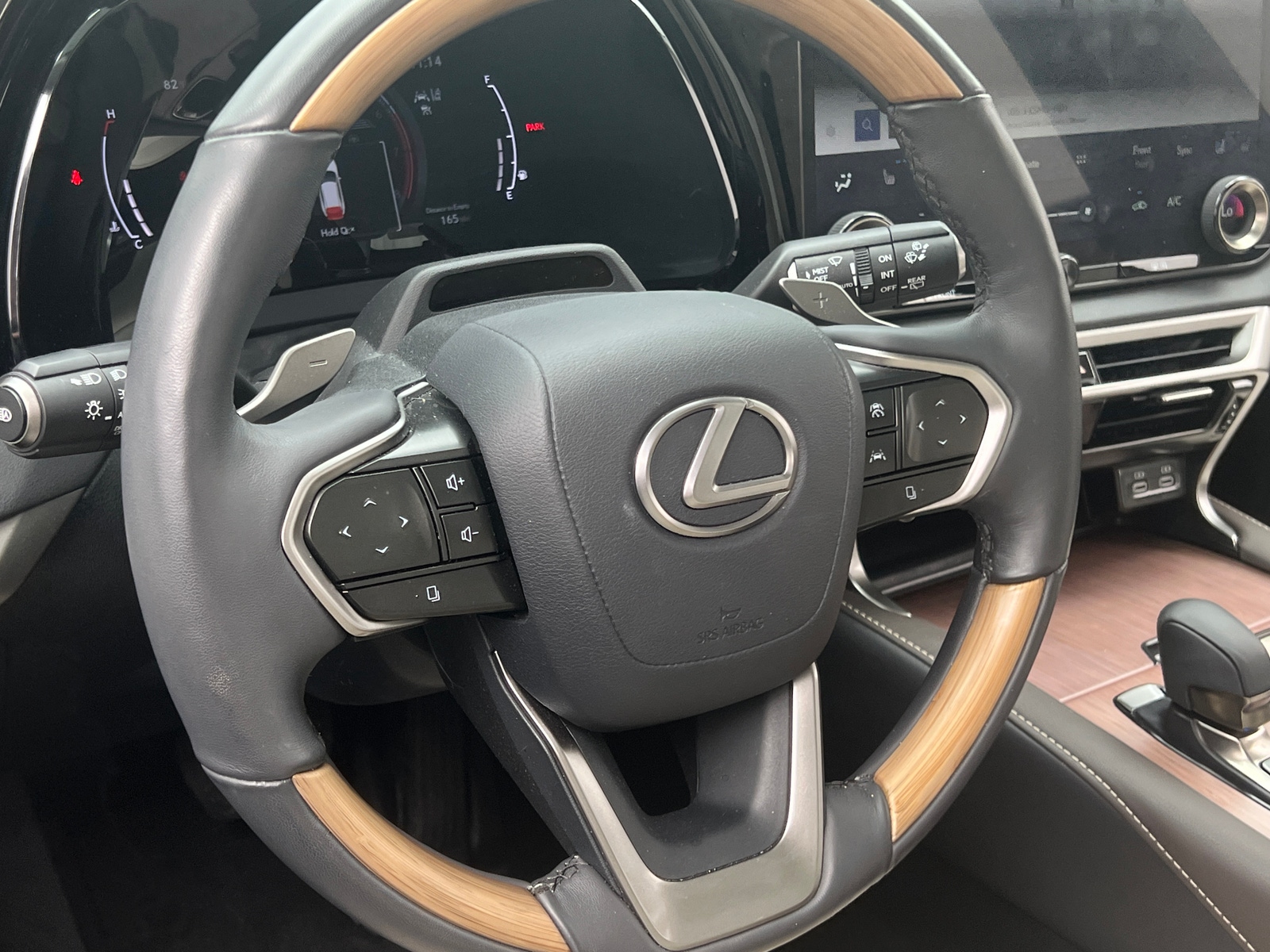 Thumbnail: 2023 Lexus RX - 4